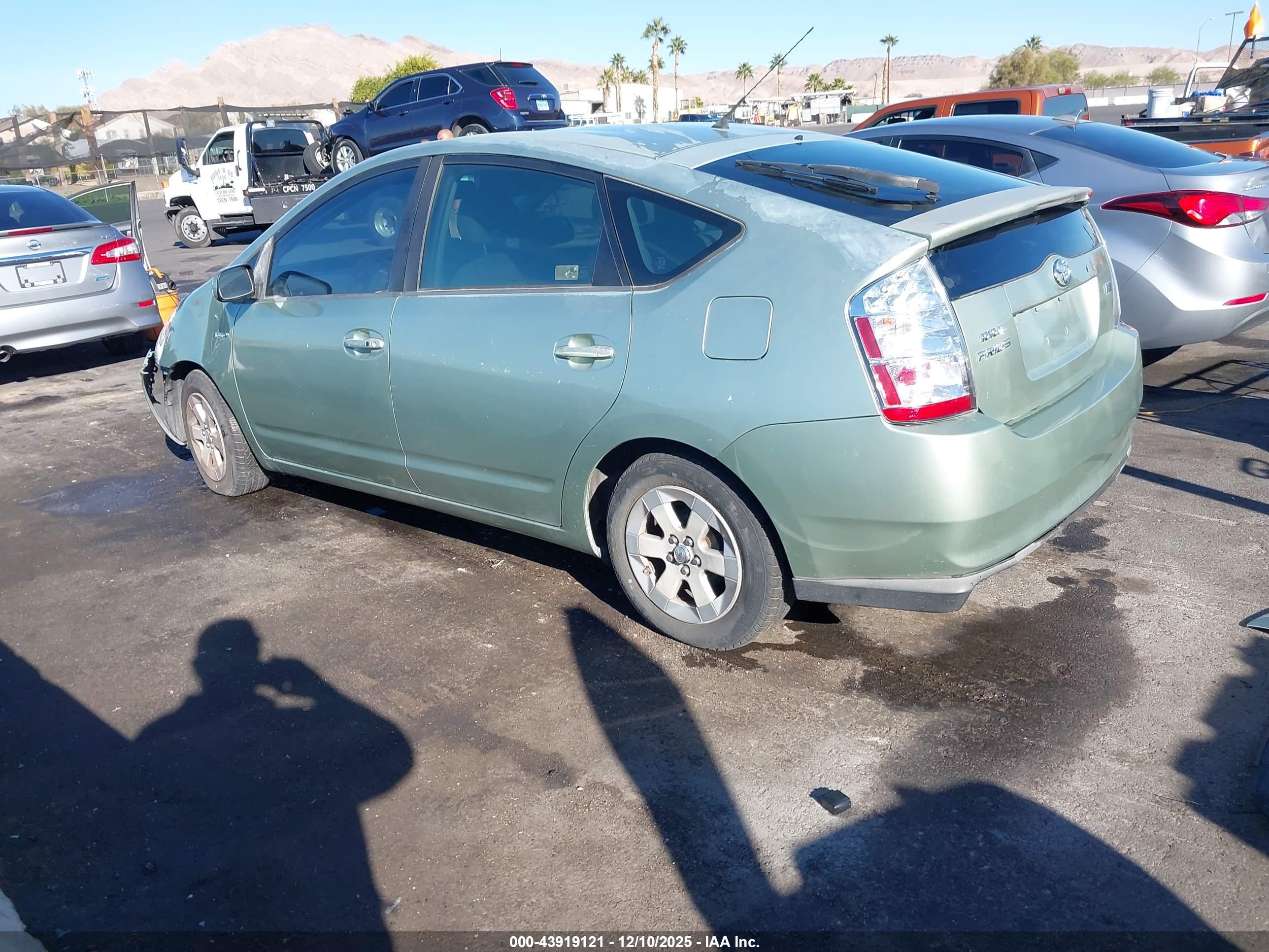 TOYOTA PRIUS image 3