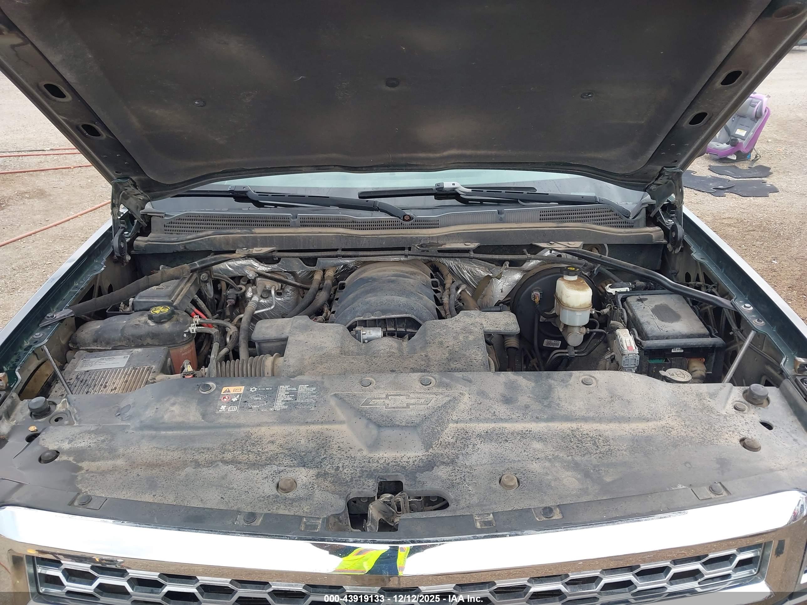 CHEVROLET SILVERADO image 10