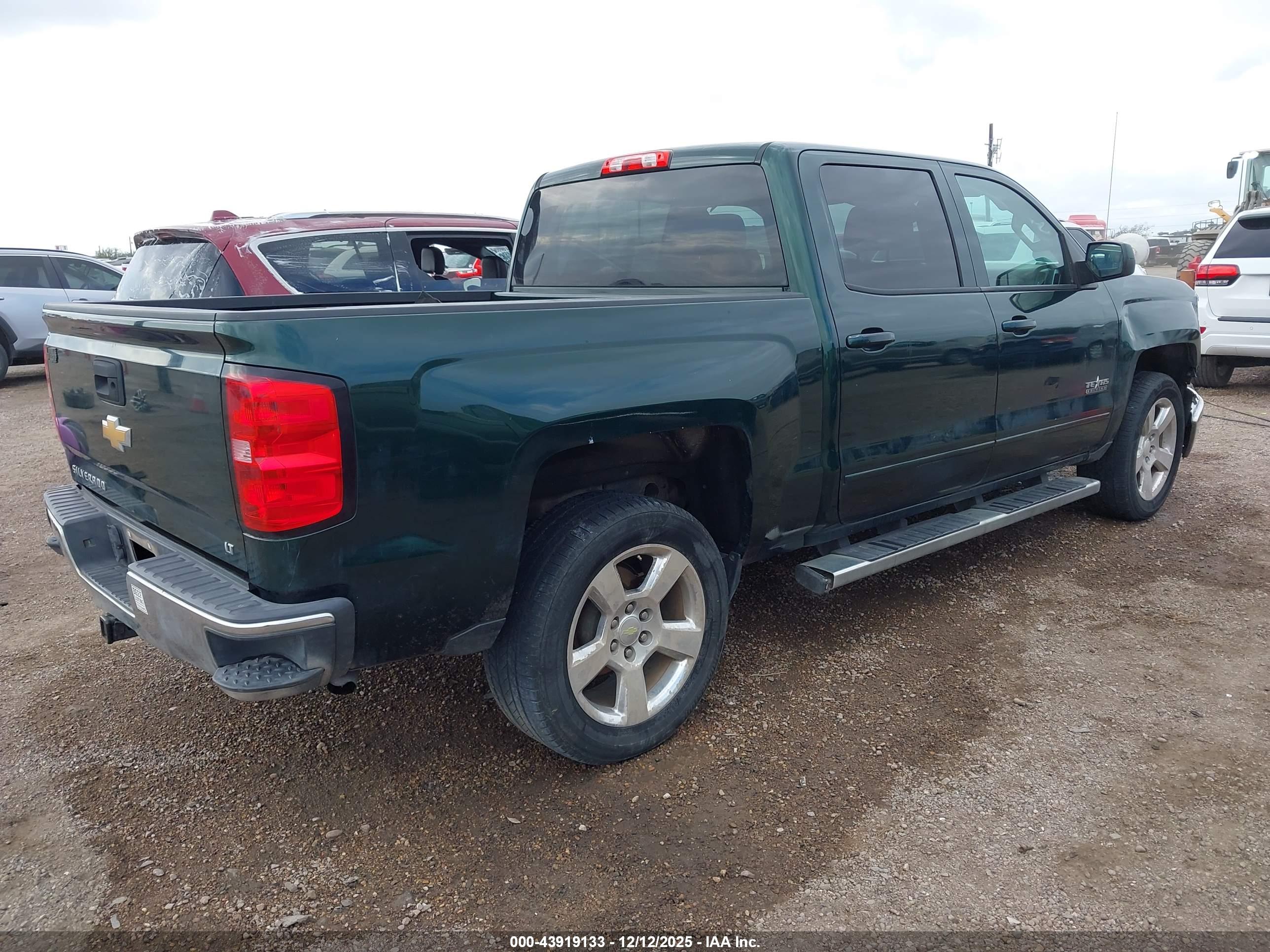 CHEVROLET SILVERADO image 4