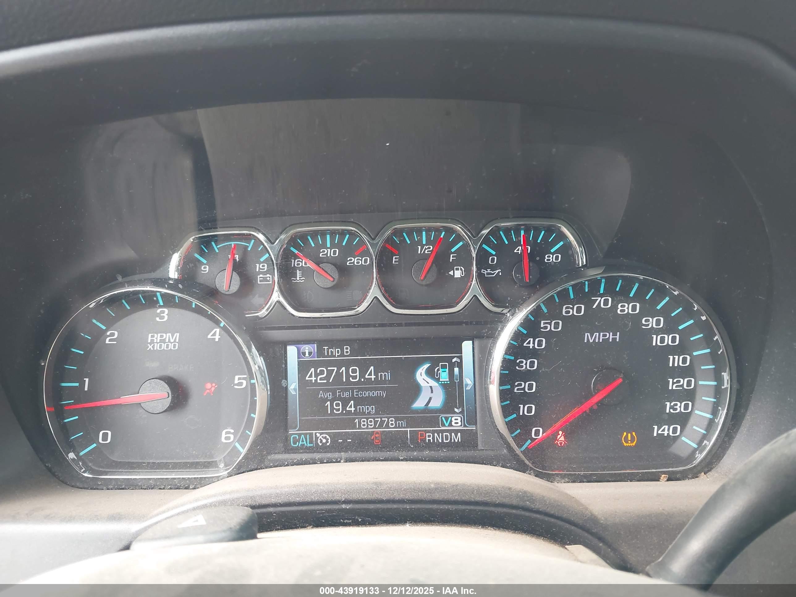 CHEVROLET SILVERADO image 7