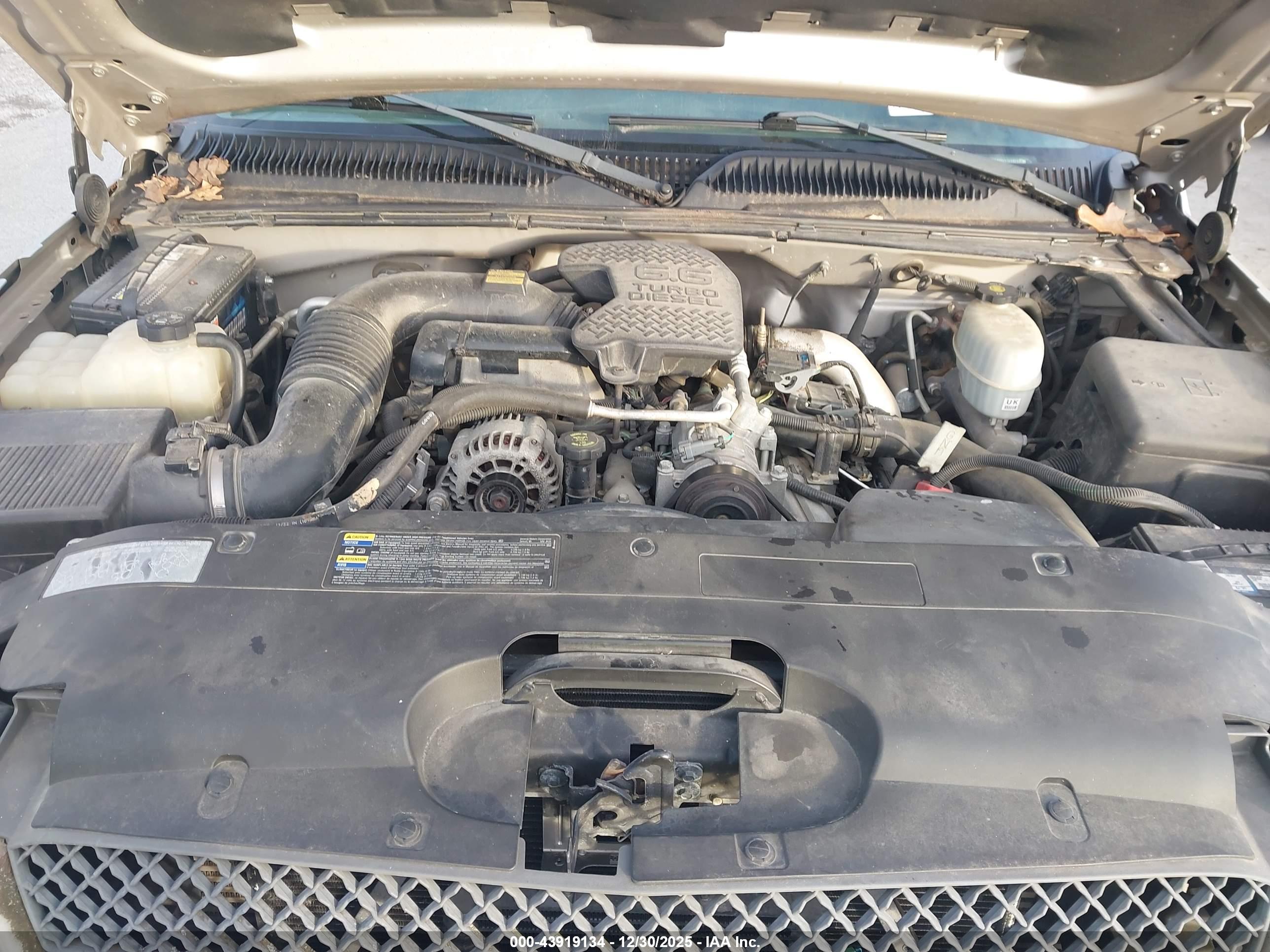 CHEVROLET SILVERADO image 10