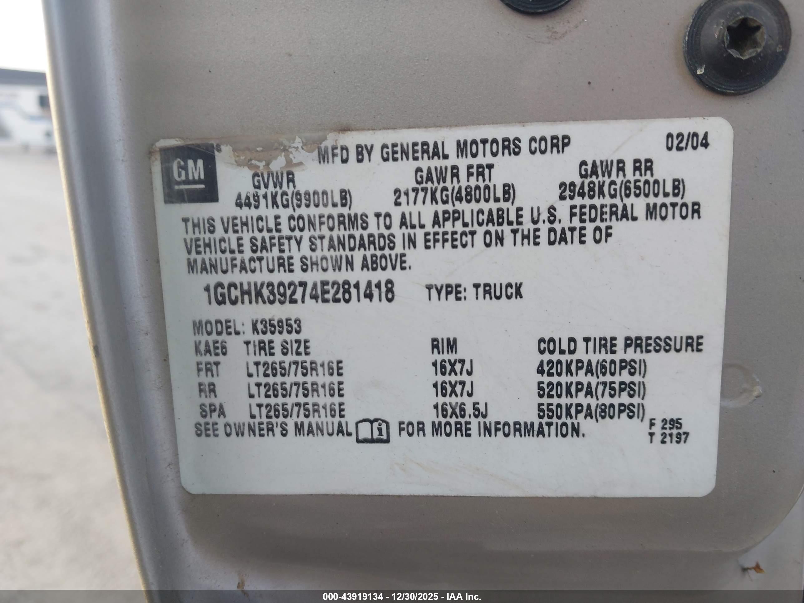 CHEVROLET SILVERADO image 9