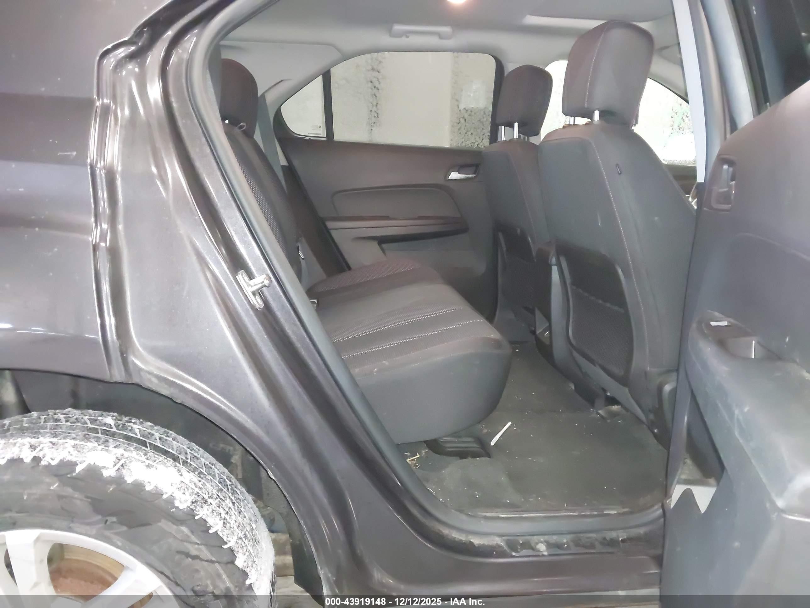 CHEVROLET EQUINOX image 8