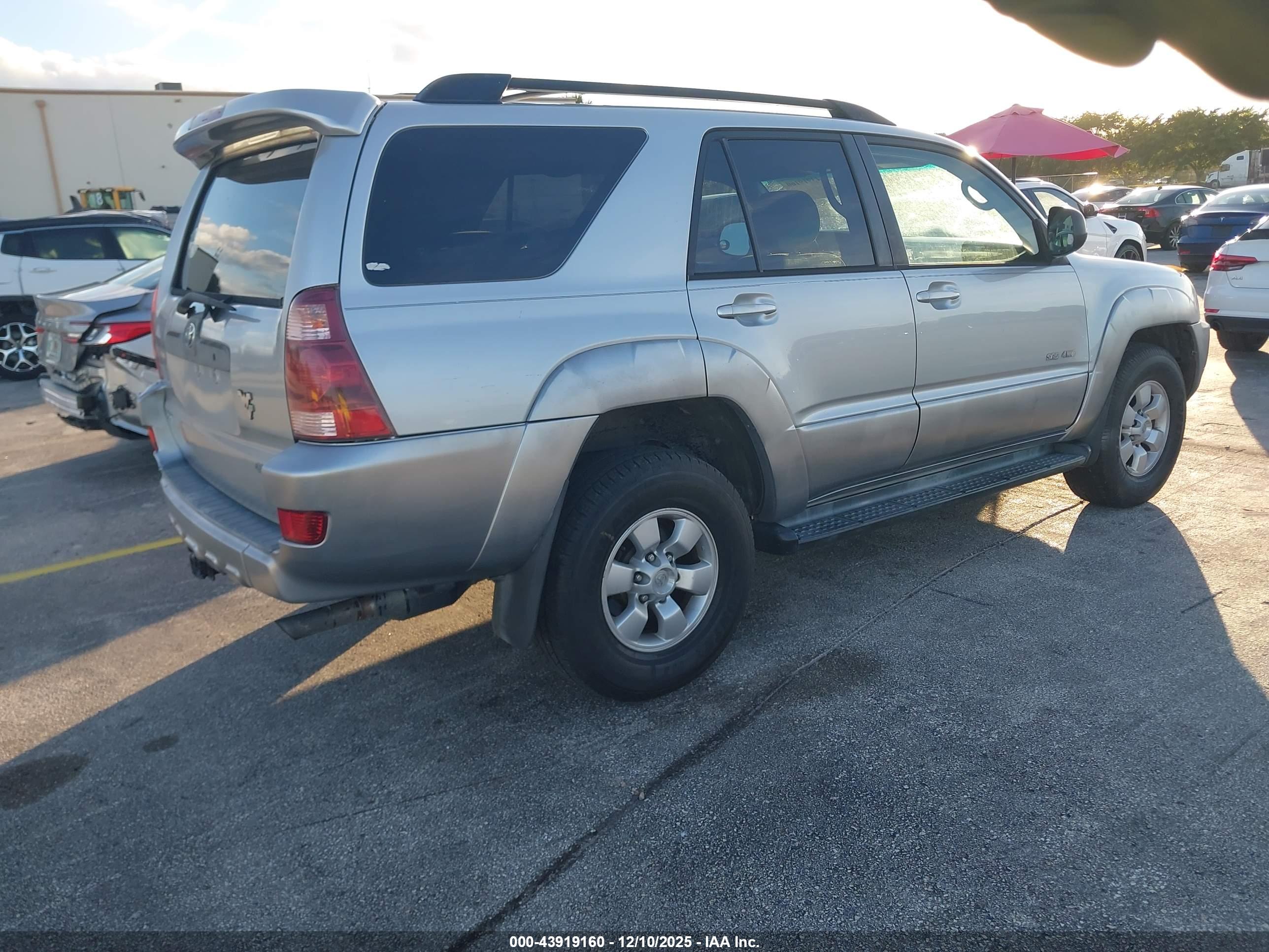 TOYOTA 4RUNNER image 4