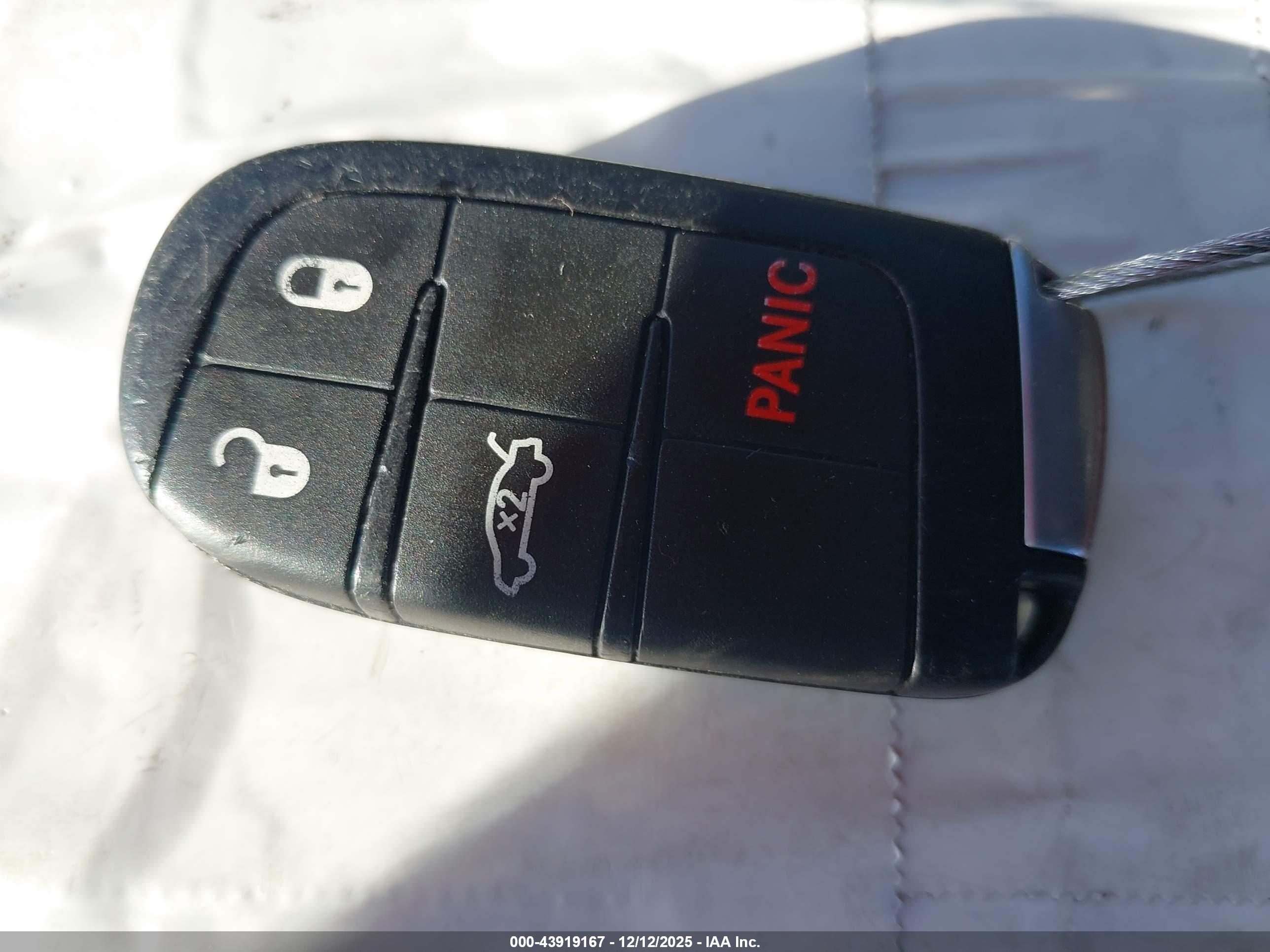 DODGE CHALLENGER image 11