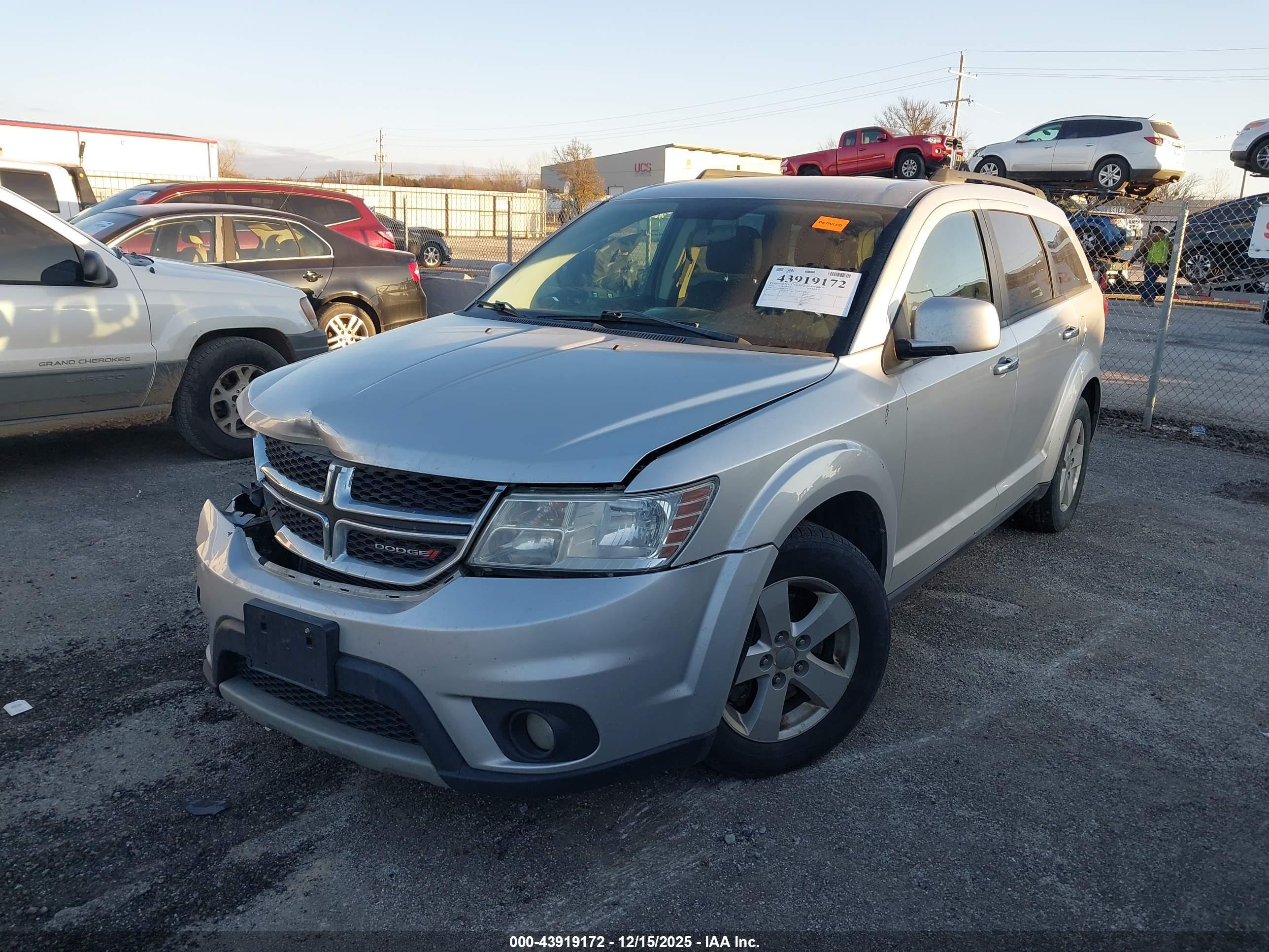 DODGE JOURNEY image 2