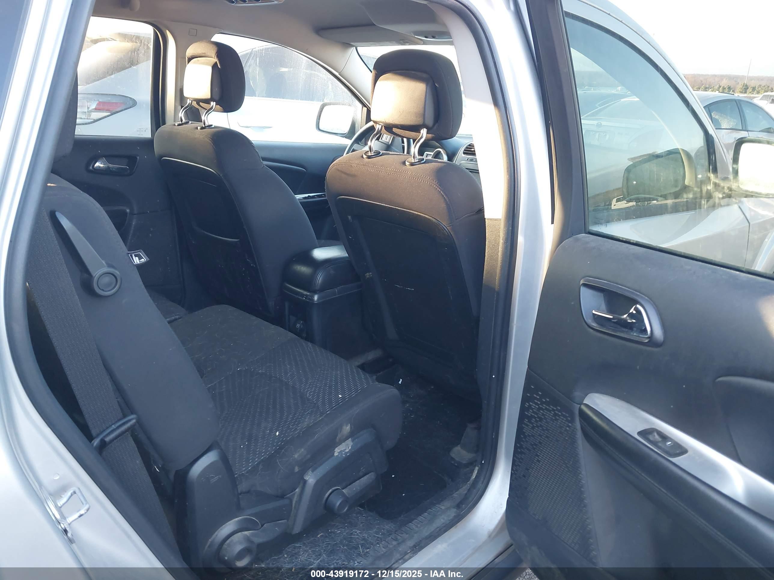 DODGE JOURNEY image 8