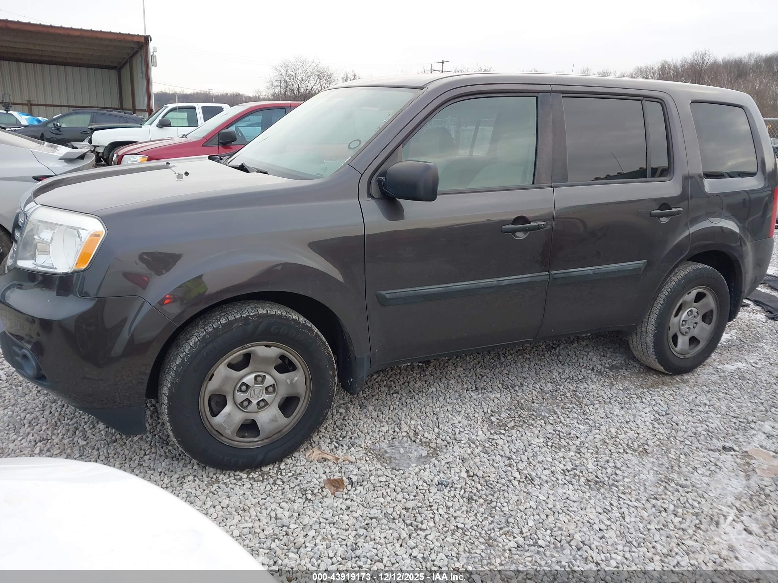 HONDA PILOT image 2