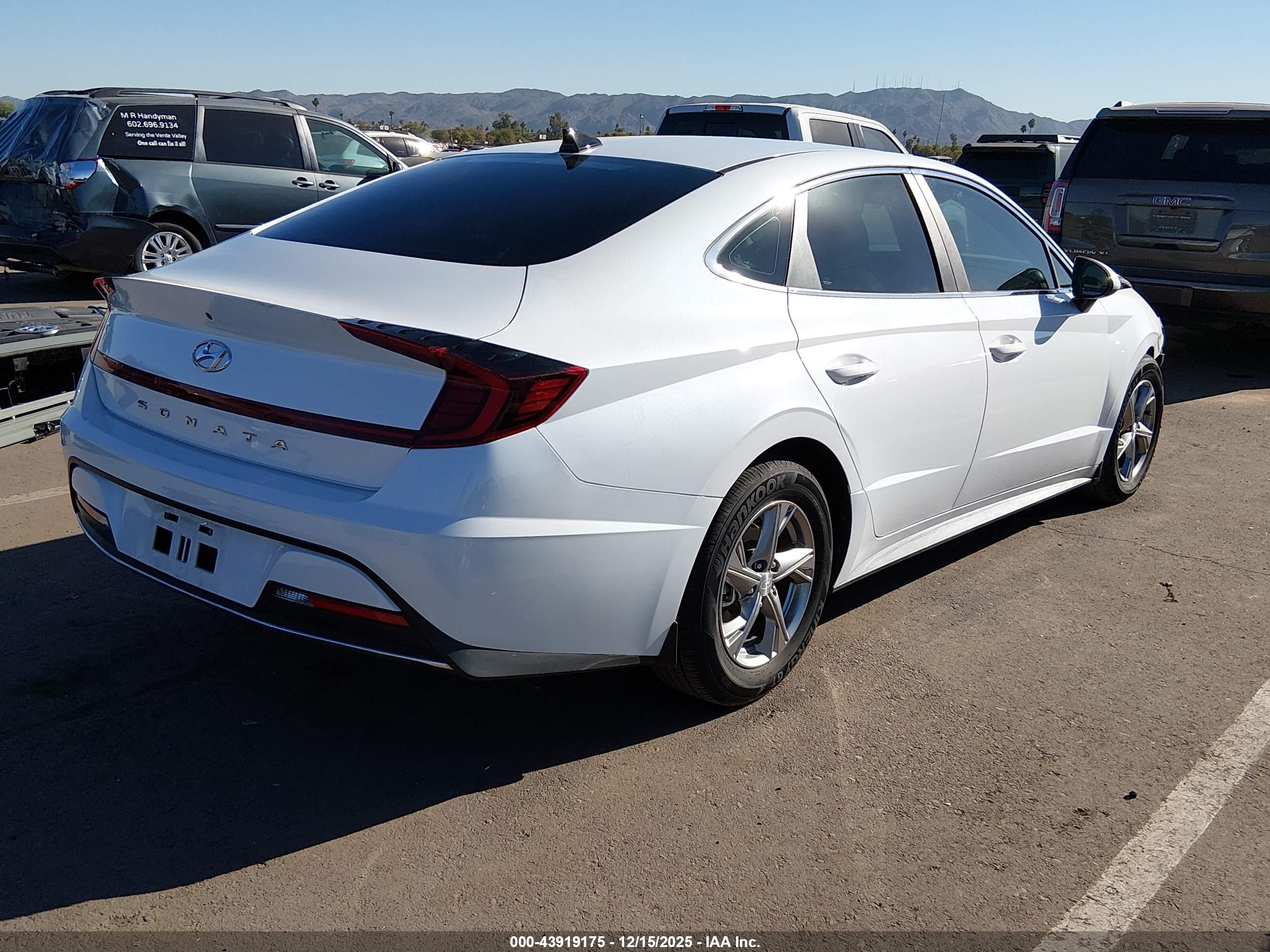 HYUNDAI SONATA image 4