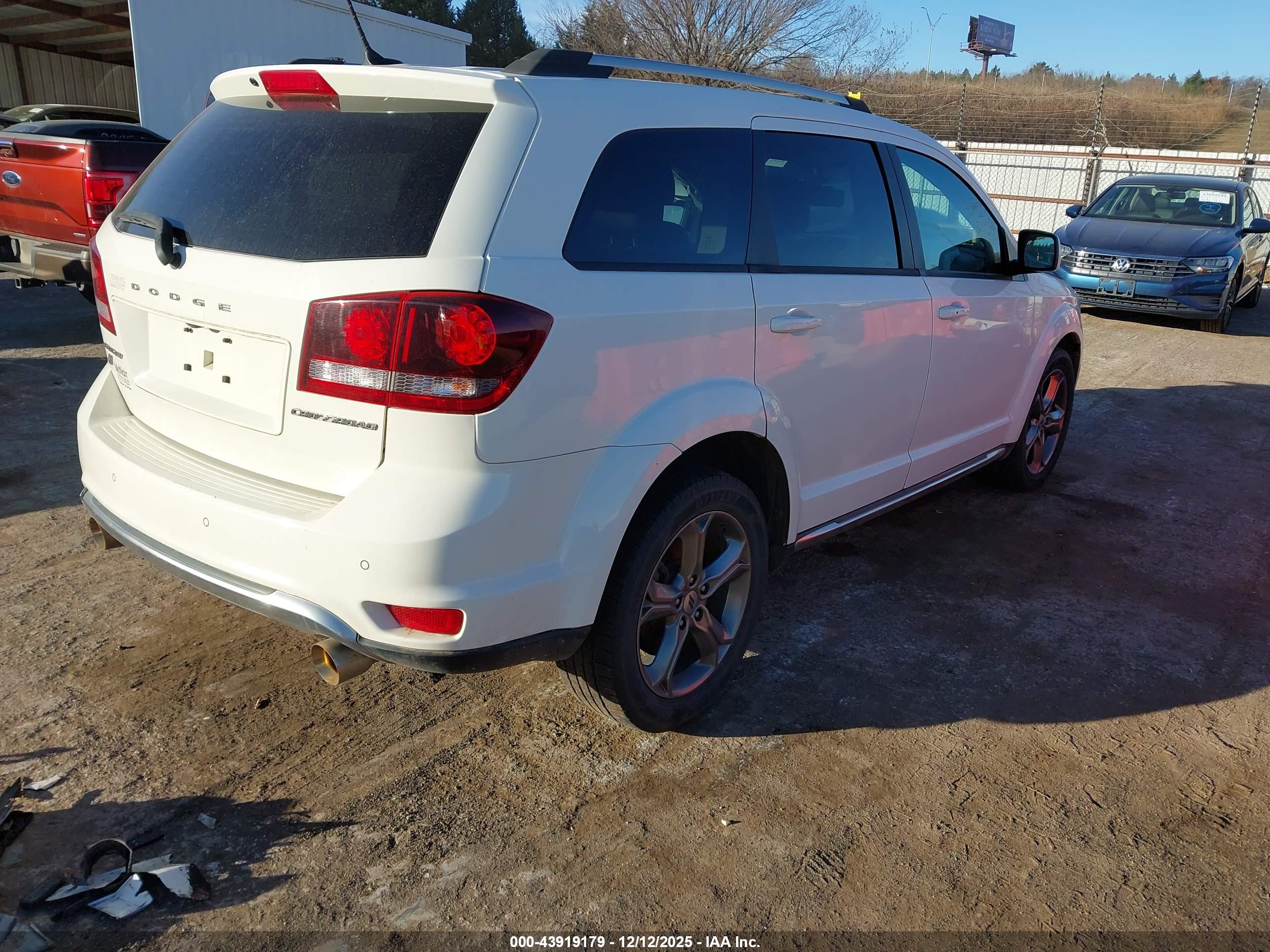 DODGE JOURNEY image 4