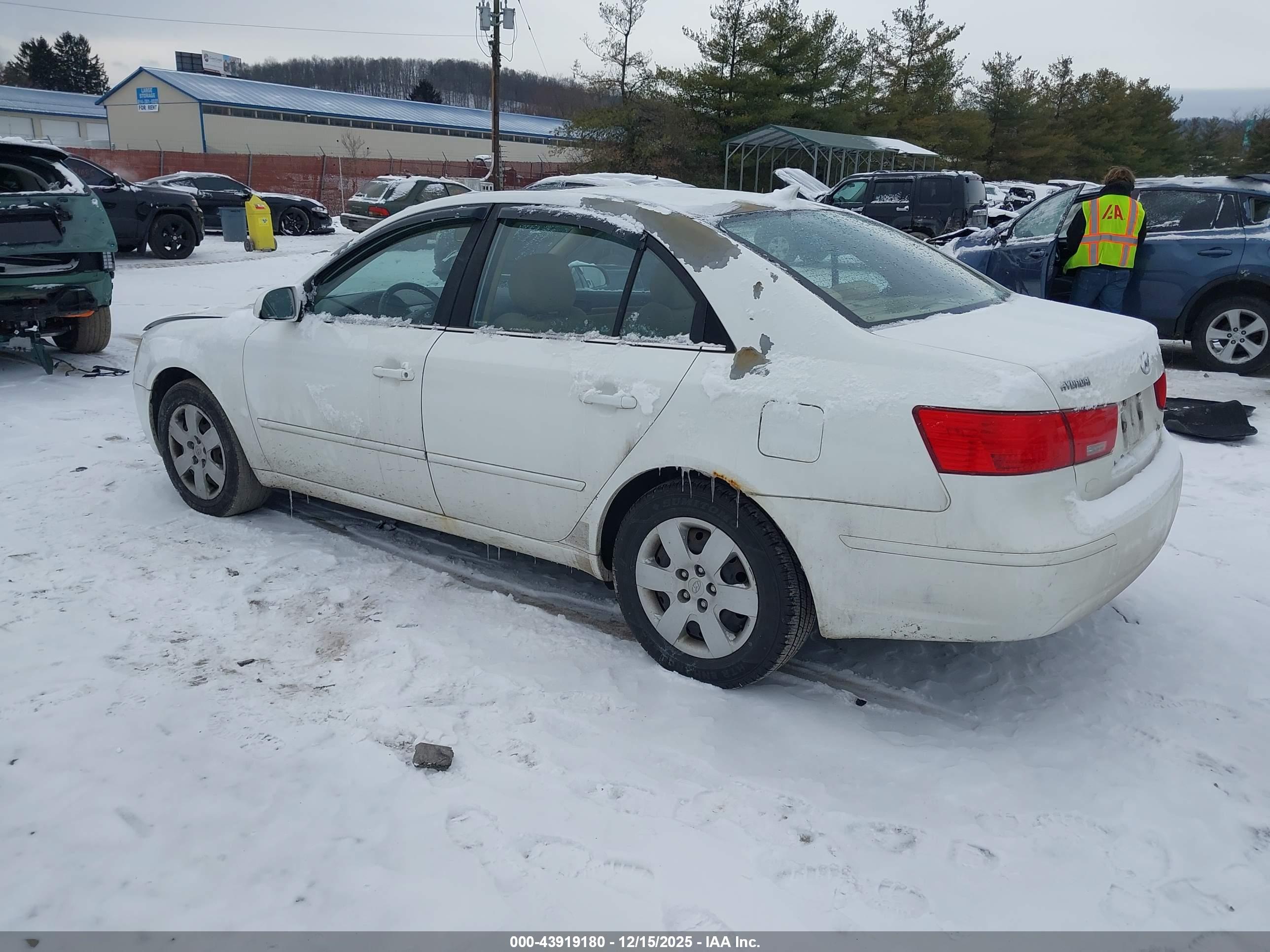 HYUNDAI SONATA image 3