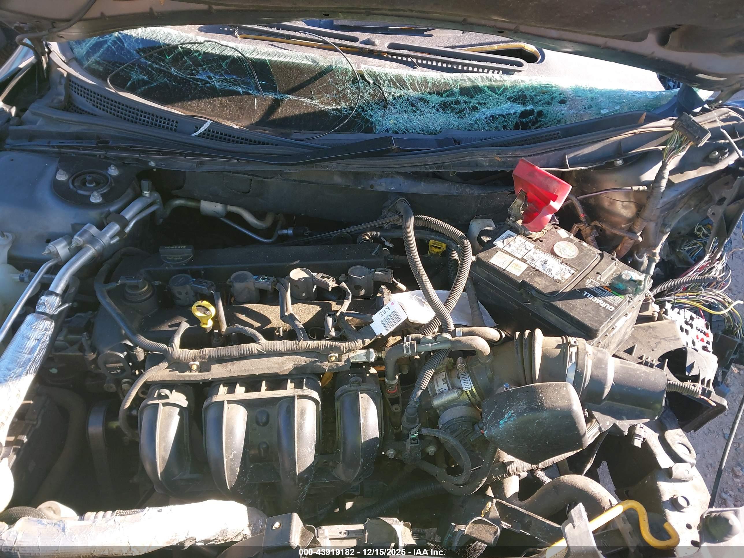 FORD FUSION image 10