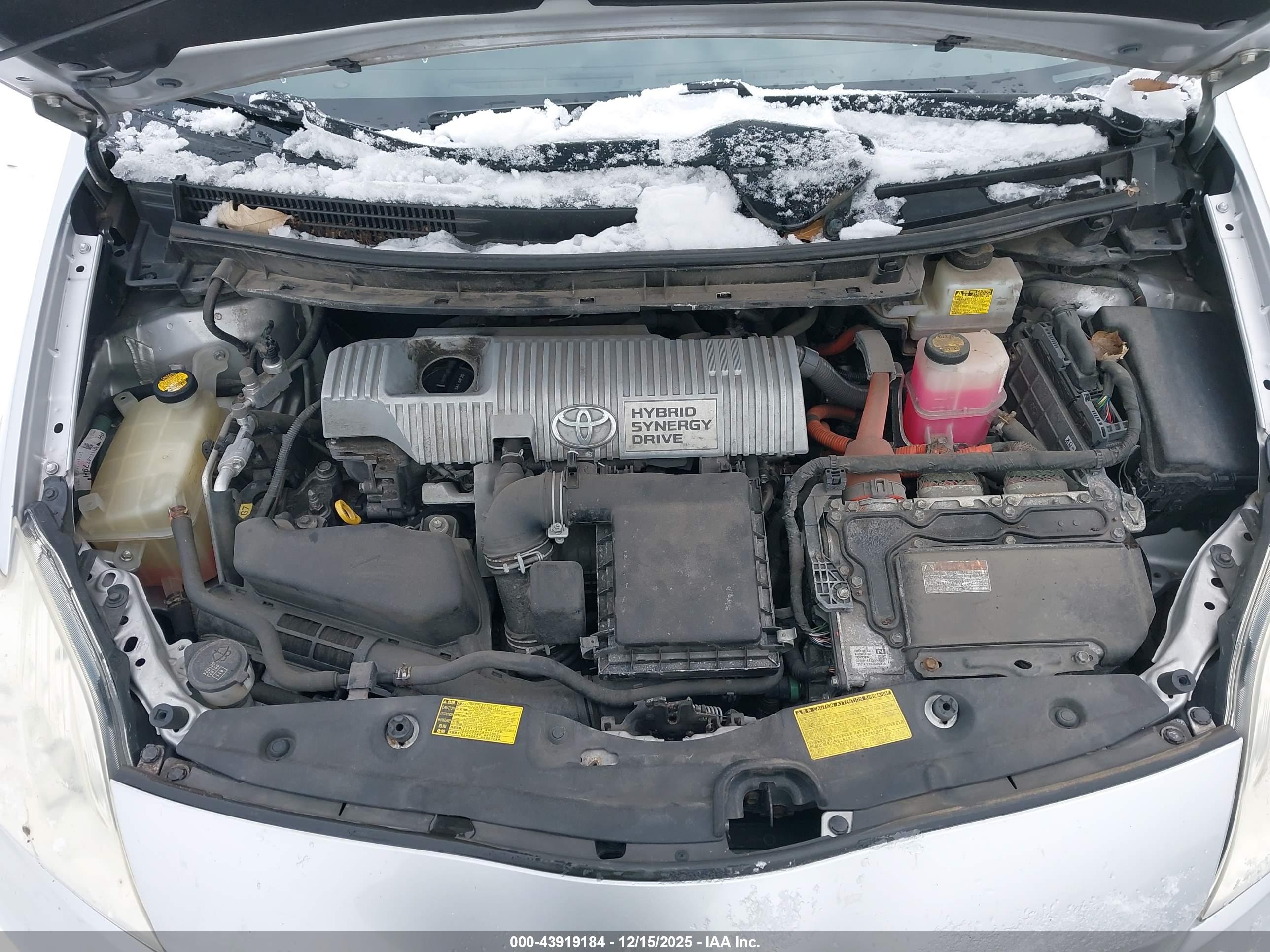 TOYOTA PRIUS image 10