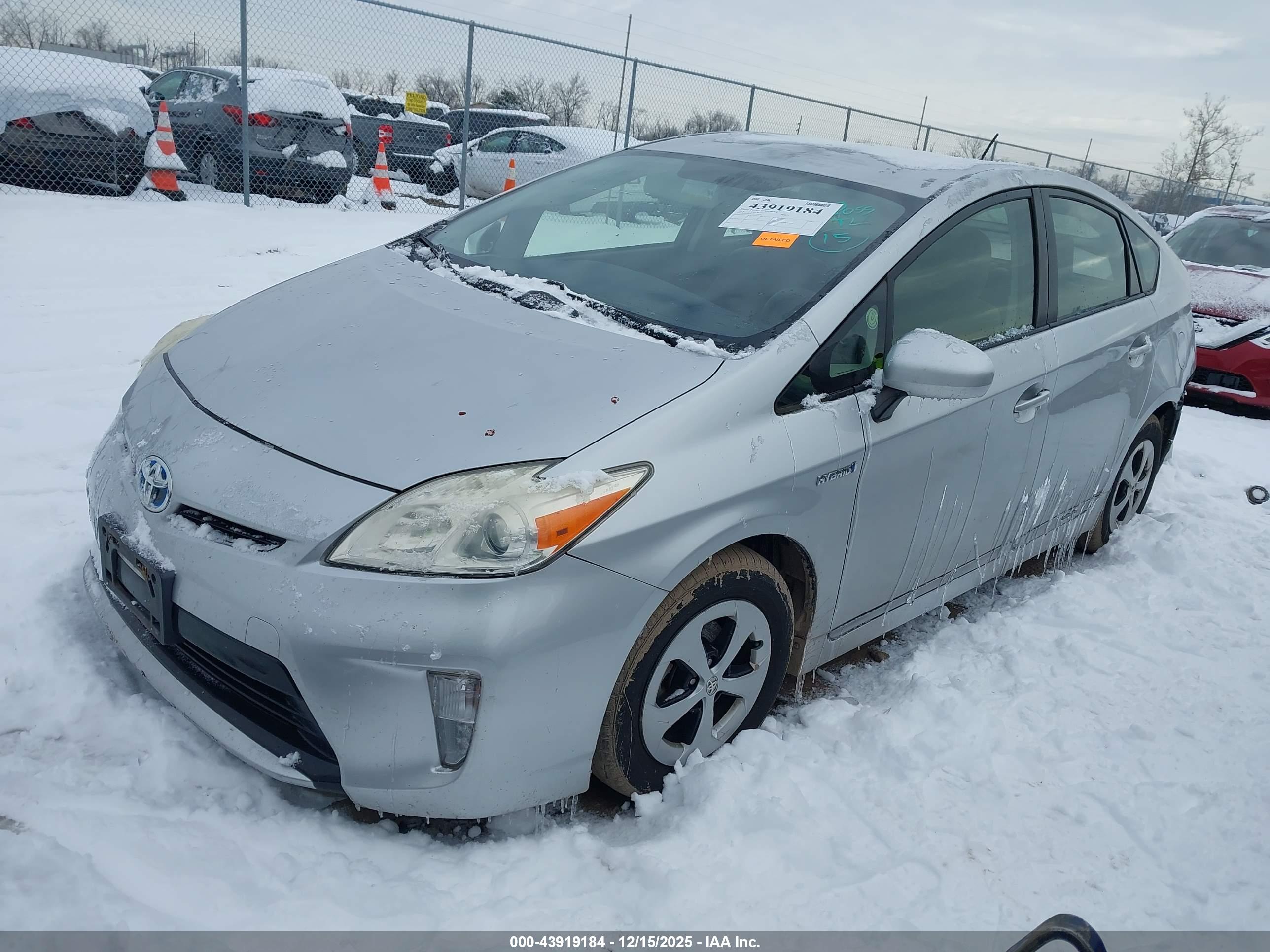 TOYOTA PRIUS image 2