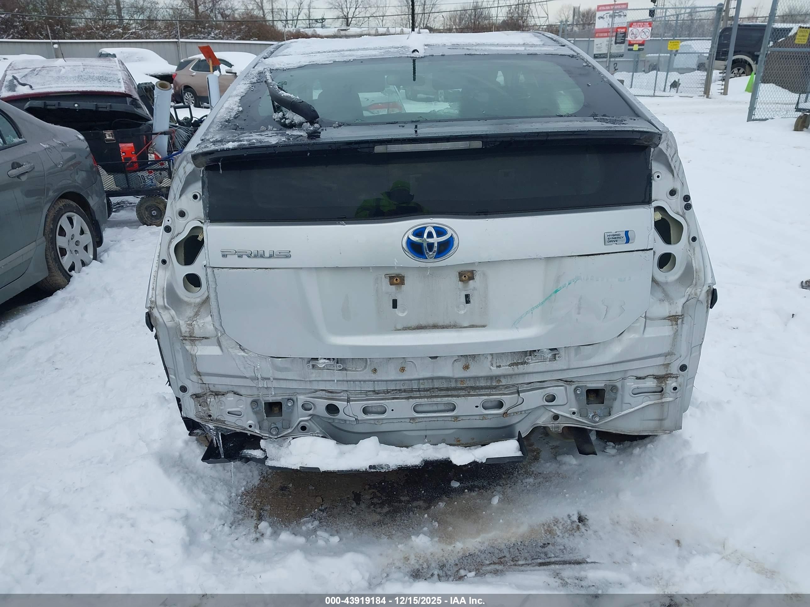 TOYOTA PRIUS image 6