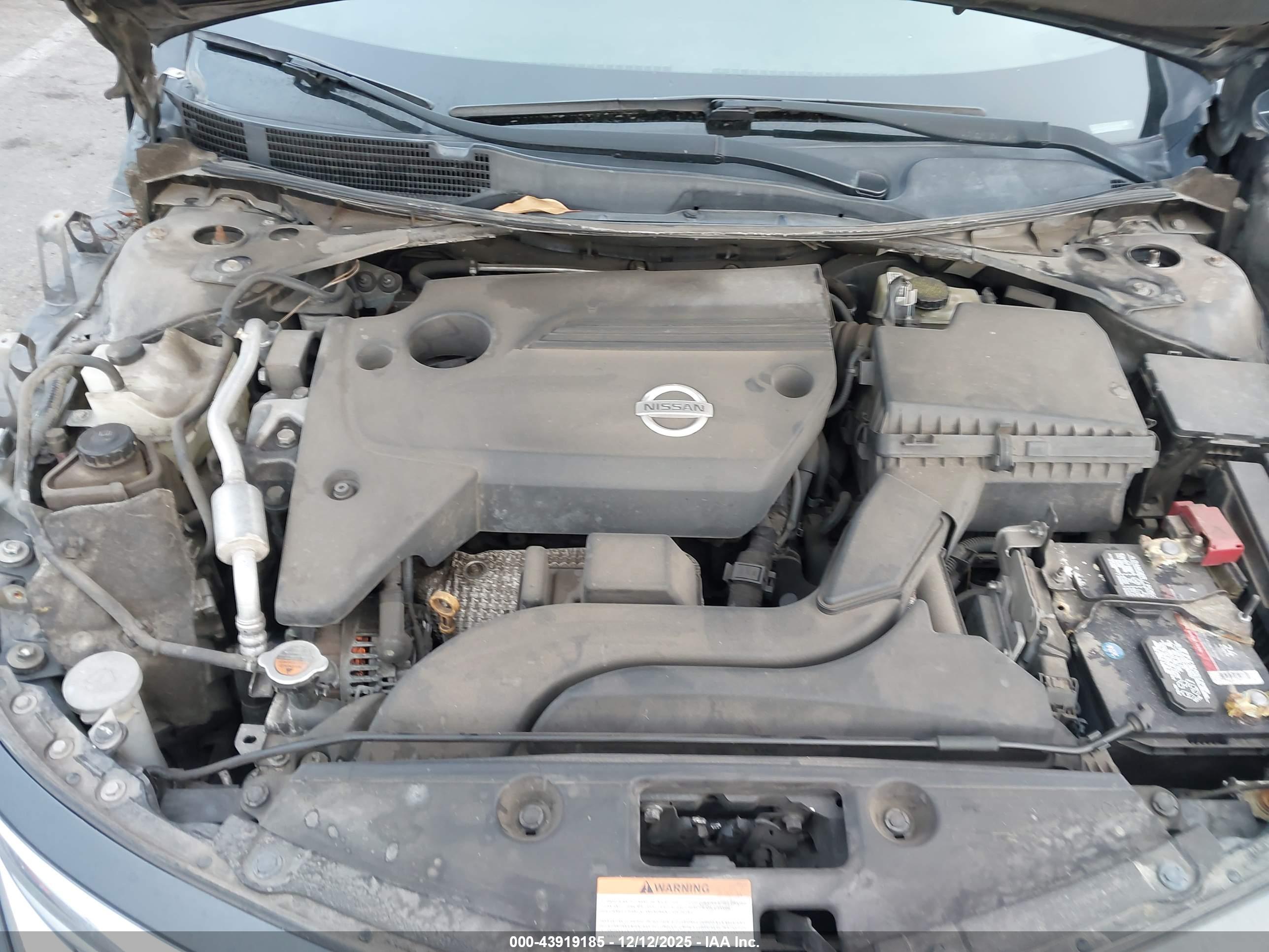 NISSAN ALTIMA image 10