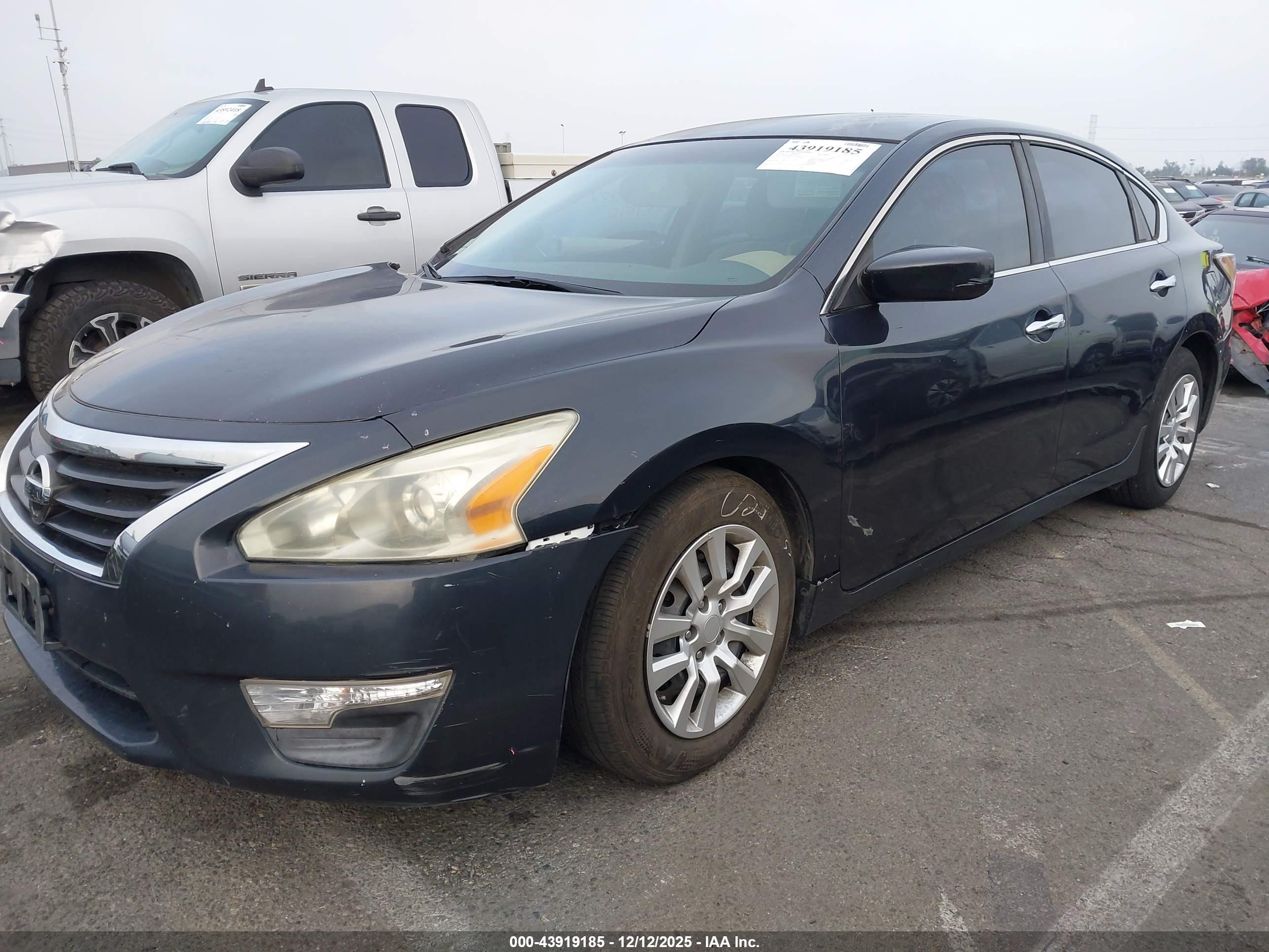 NISSAN ALTIMA image 2