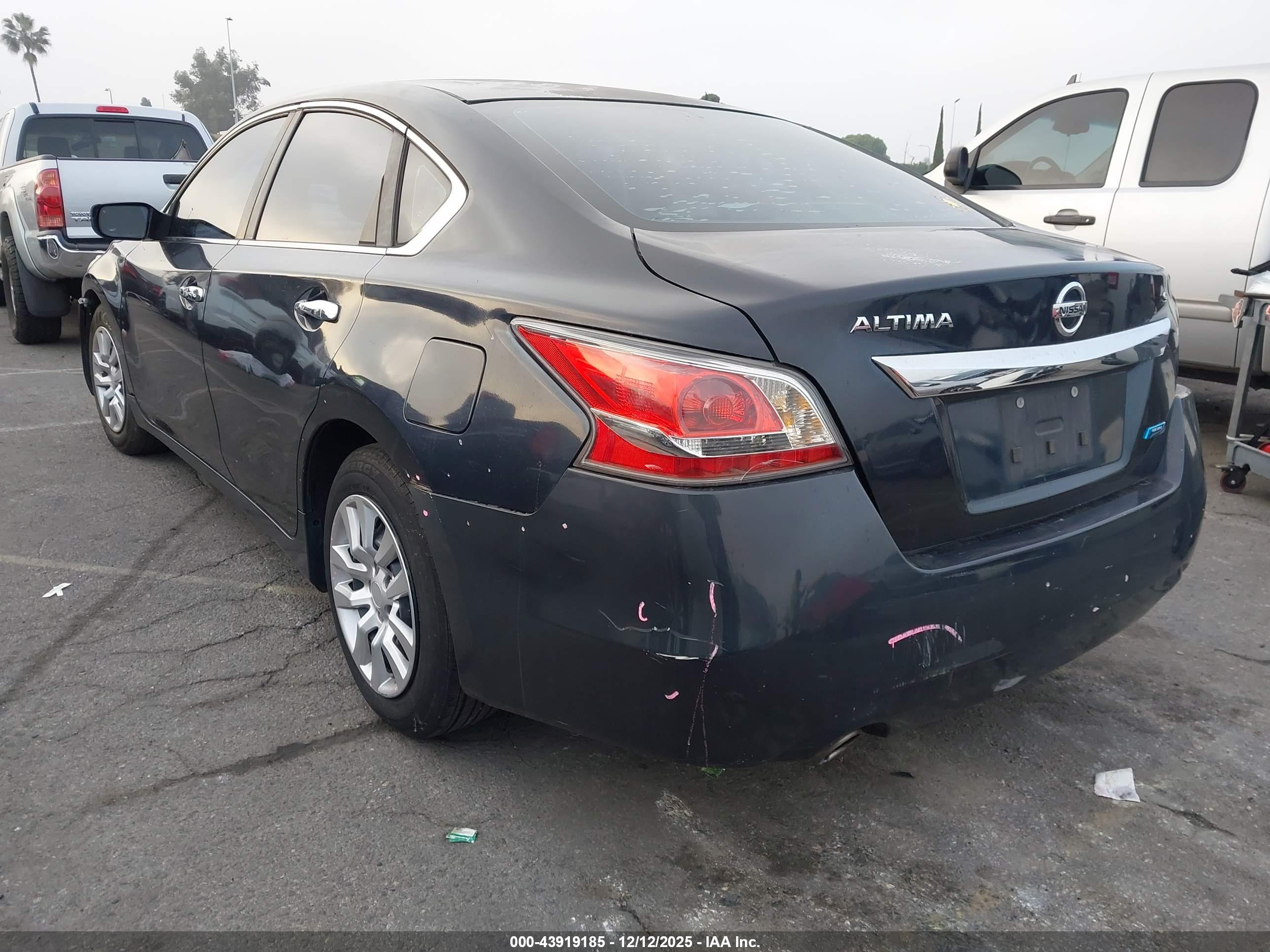 NISSAN ALTIMA image 3
