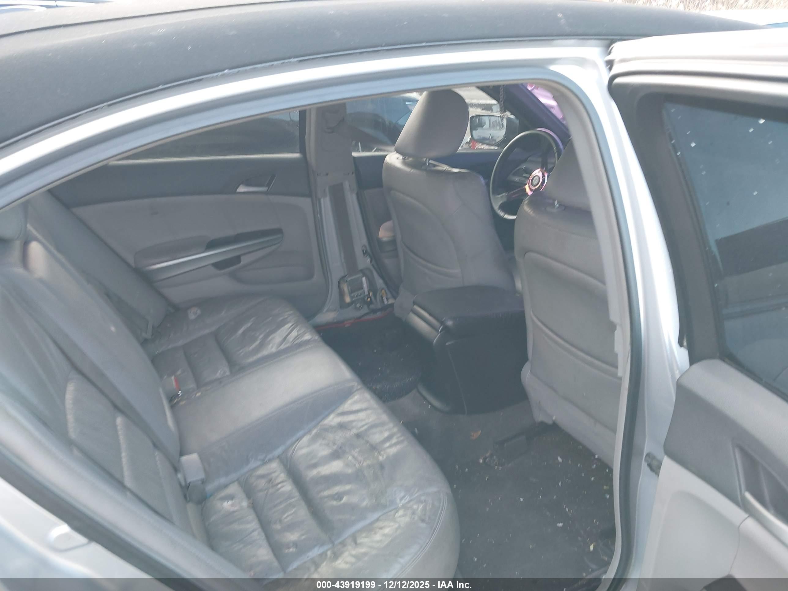 HONDA ACCORD image 8
