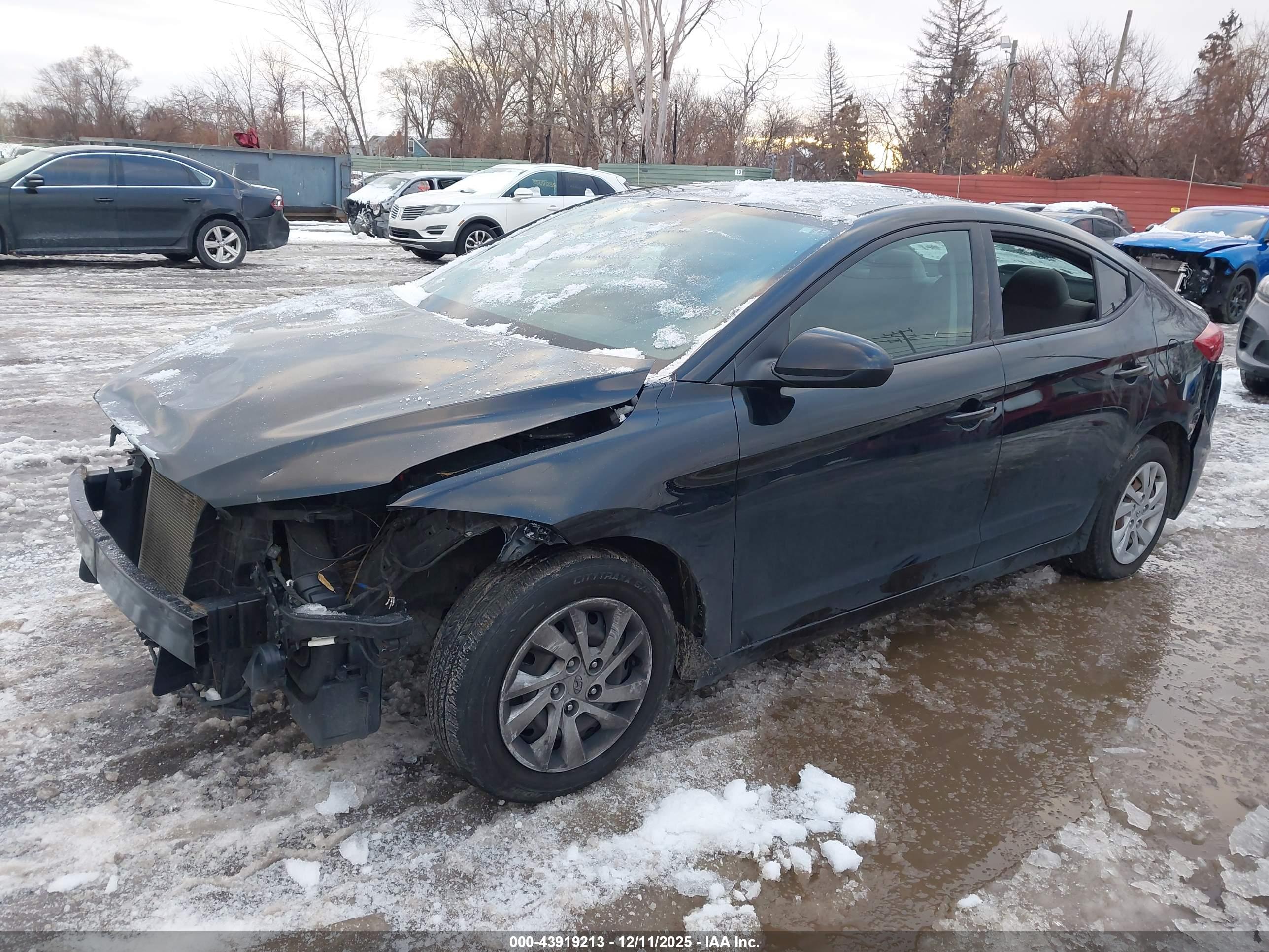 HYUNDAI ELANTRA image 2
