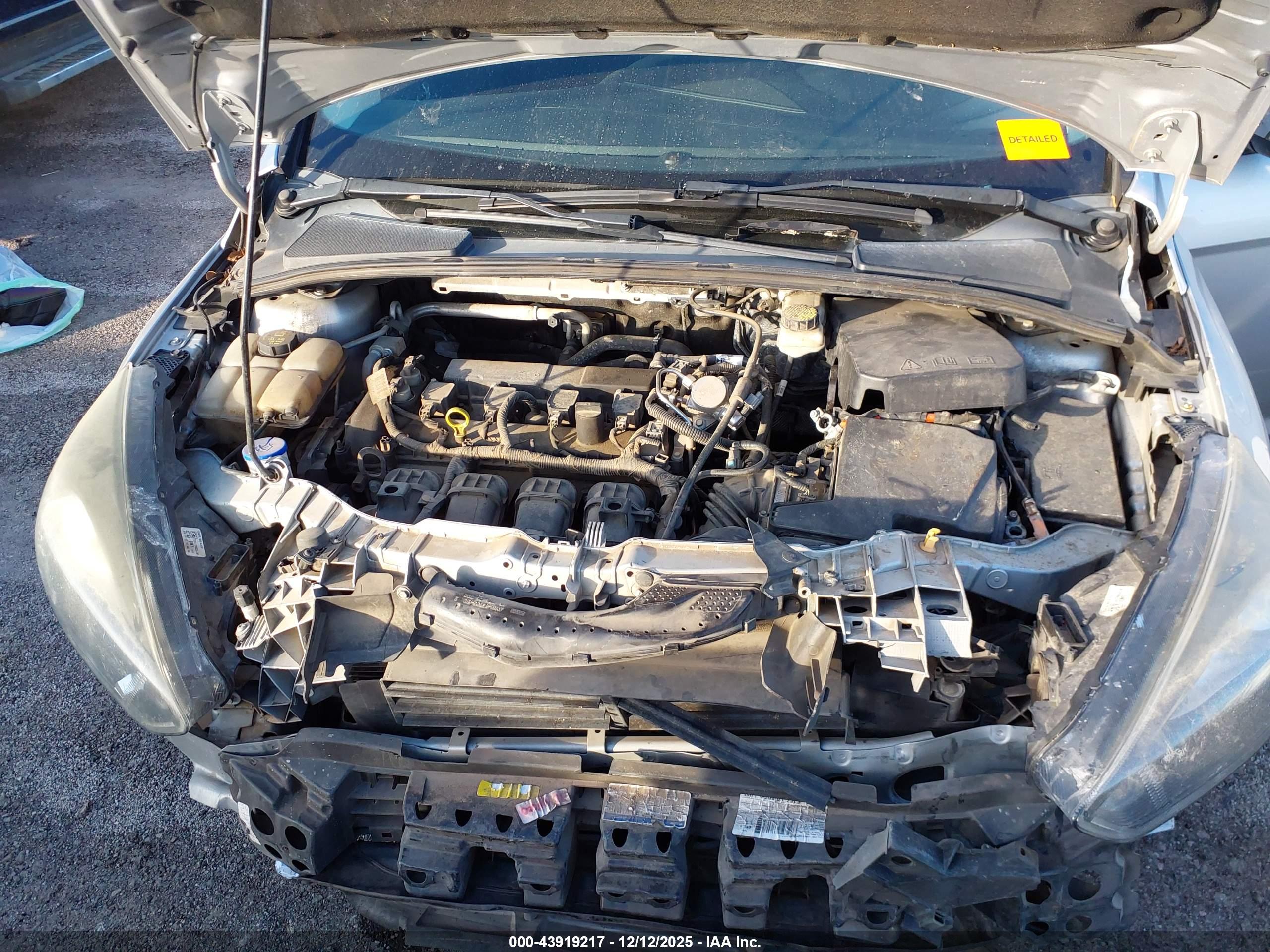 FORD FOCUS image 10