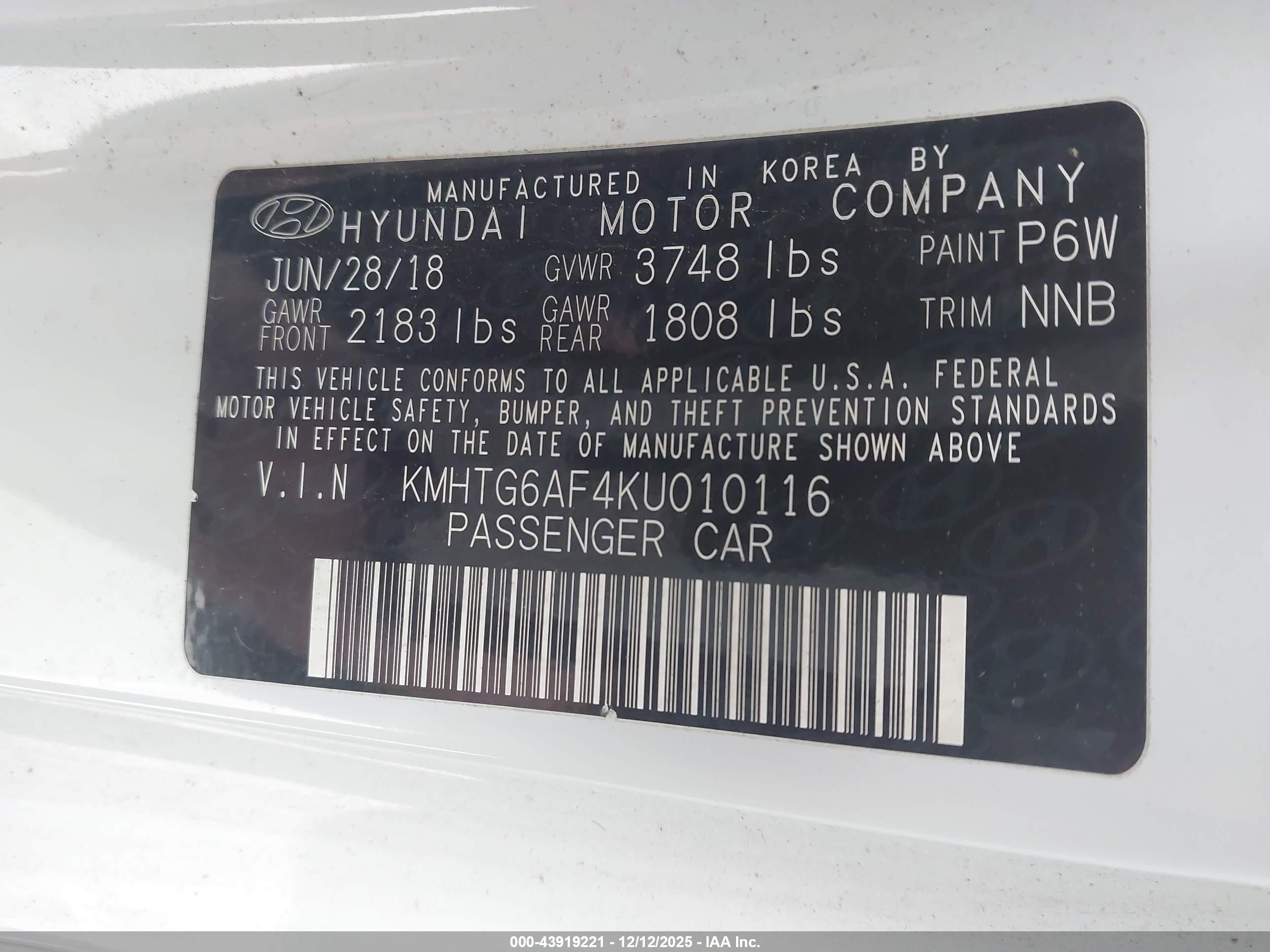 HYUNDAI VELOSTER image 9