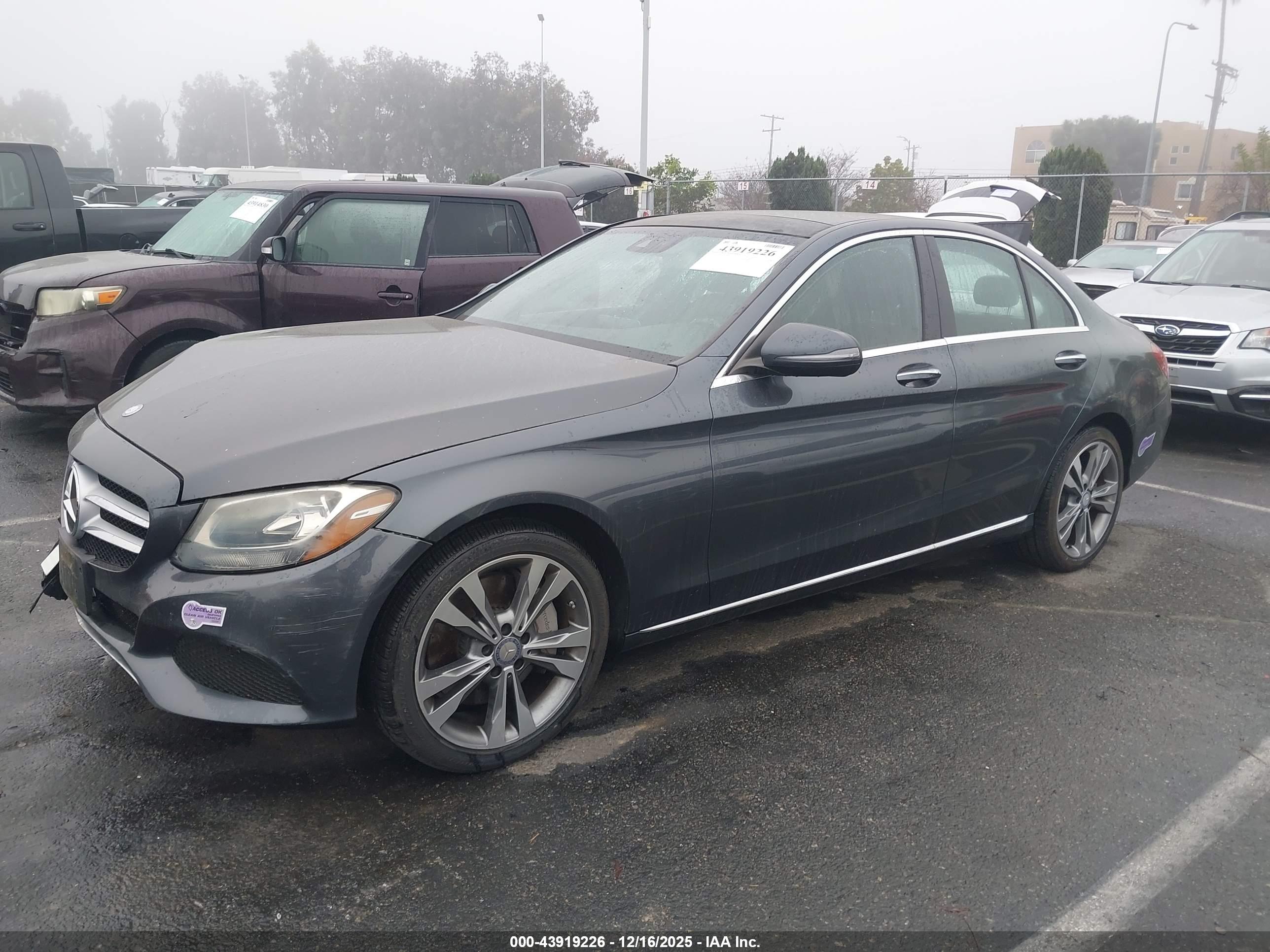 MERCEDES-BENZ C image 2