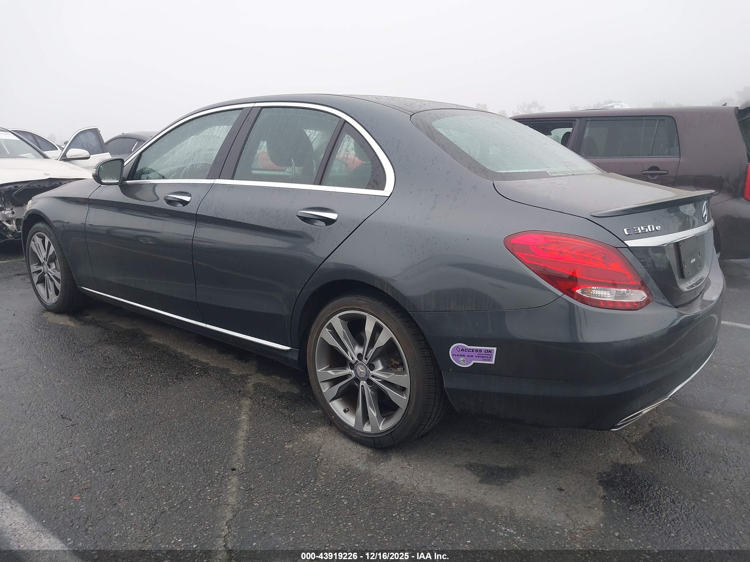 MERCEDES-BENZ C image 3