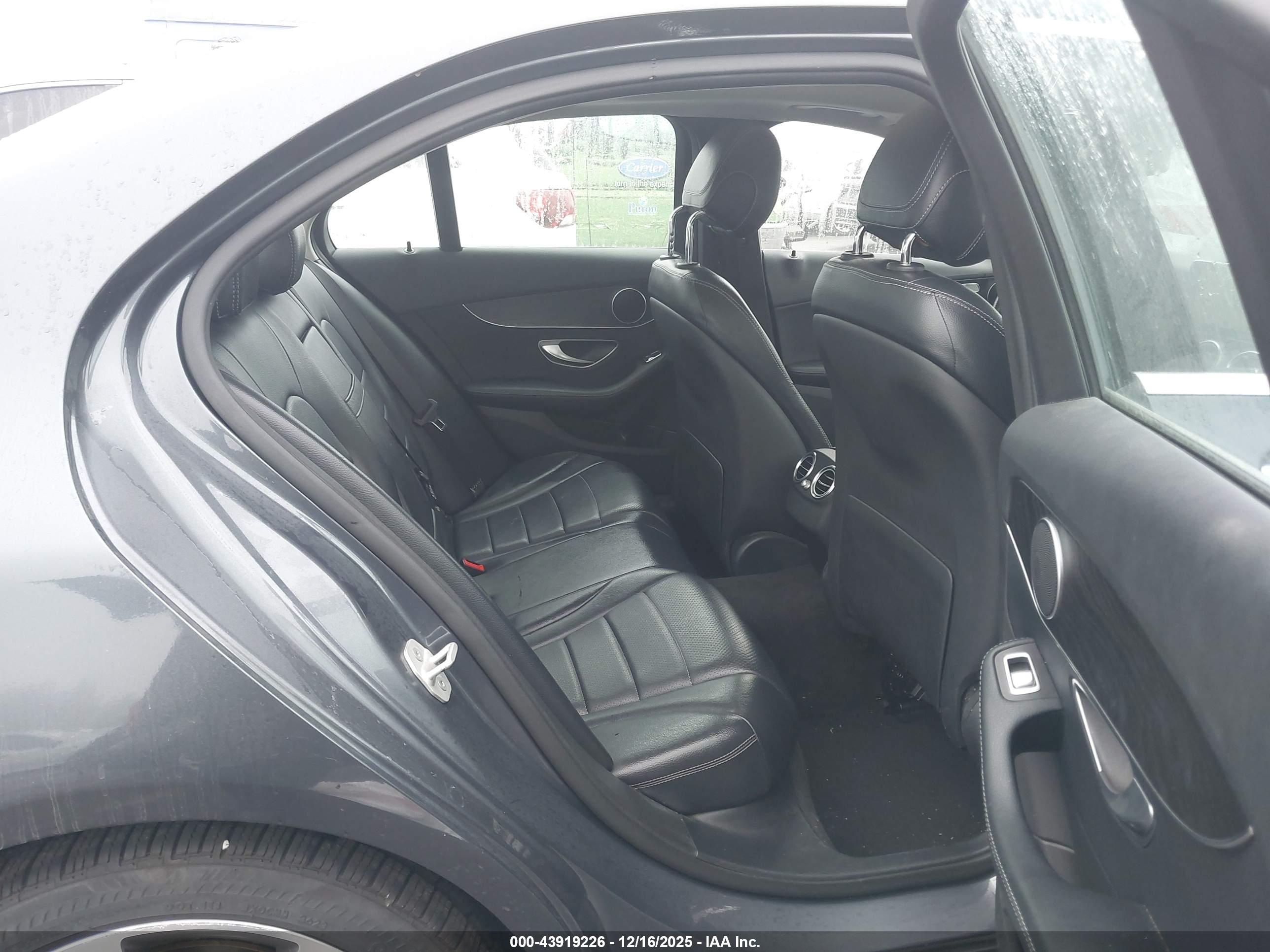 MERCEDES-BENZ C image 8