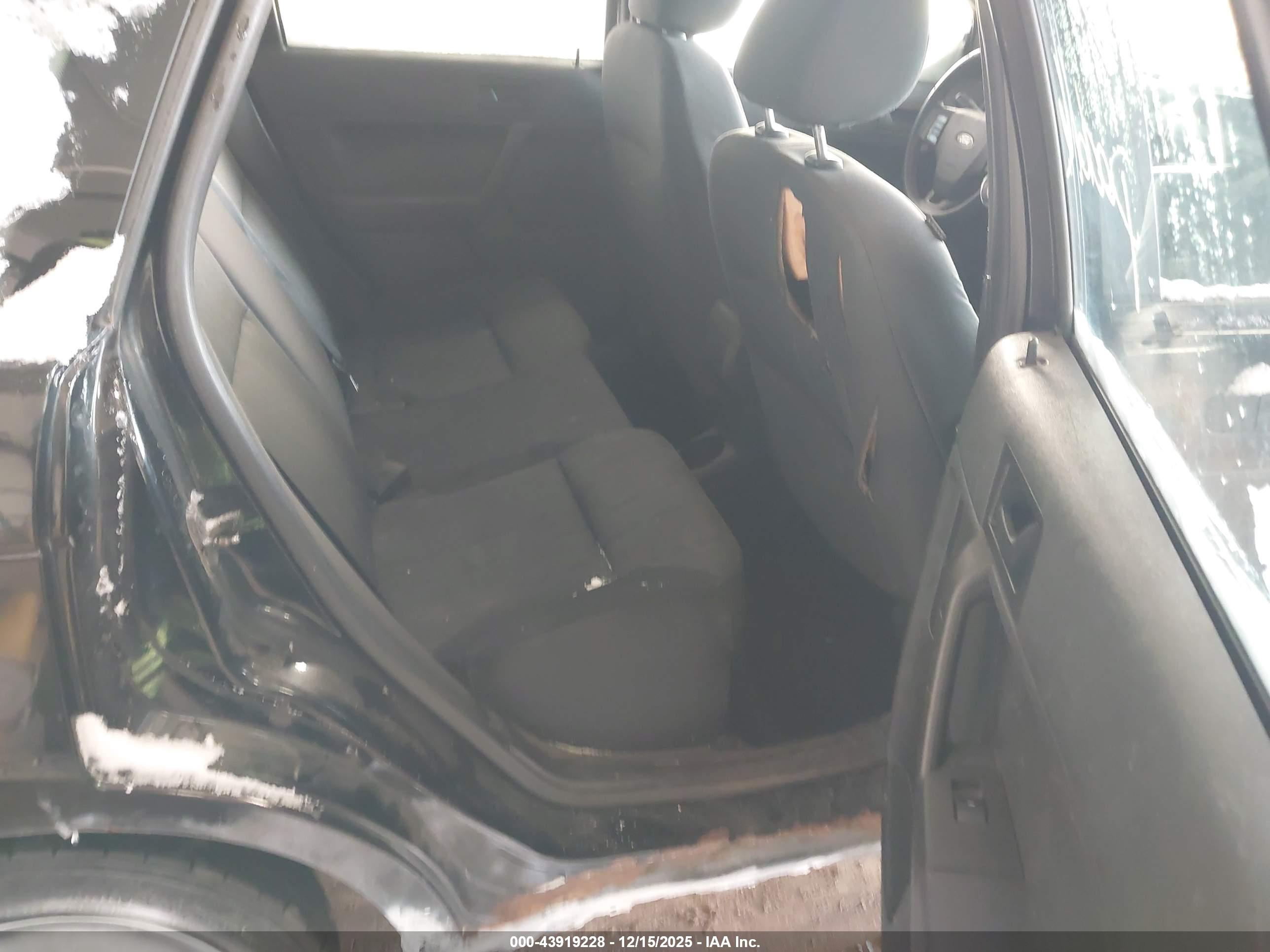 FORD FOCUS image 8