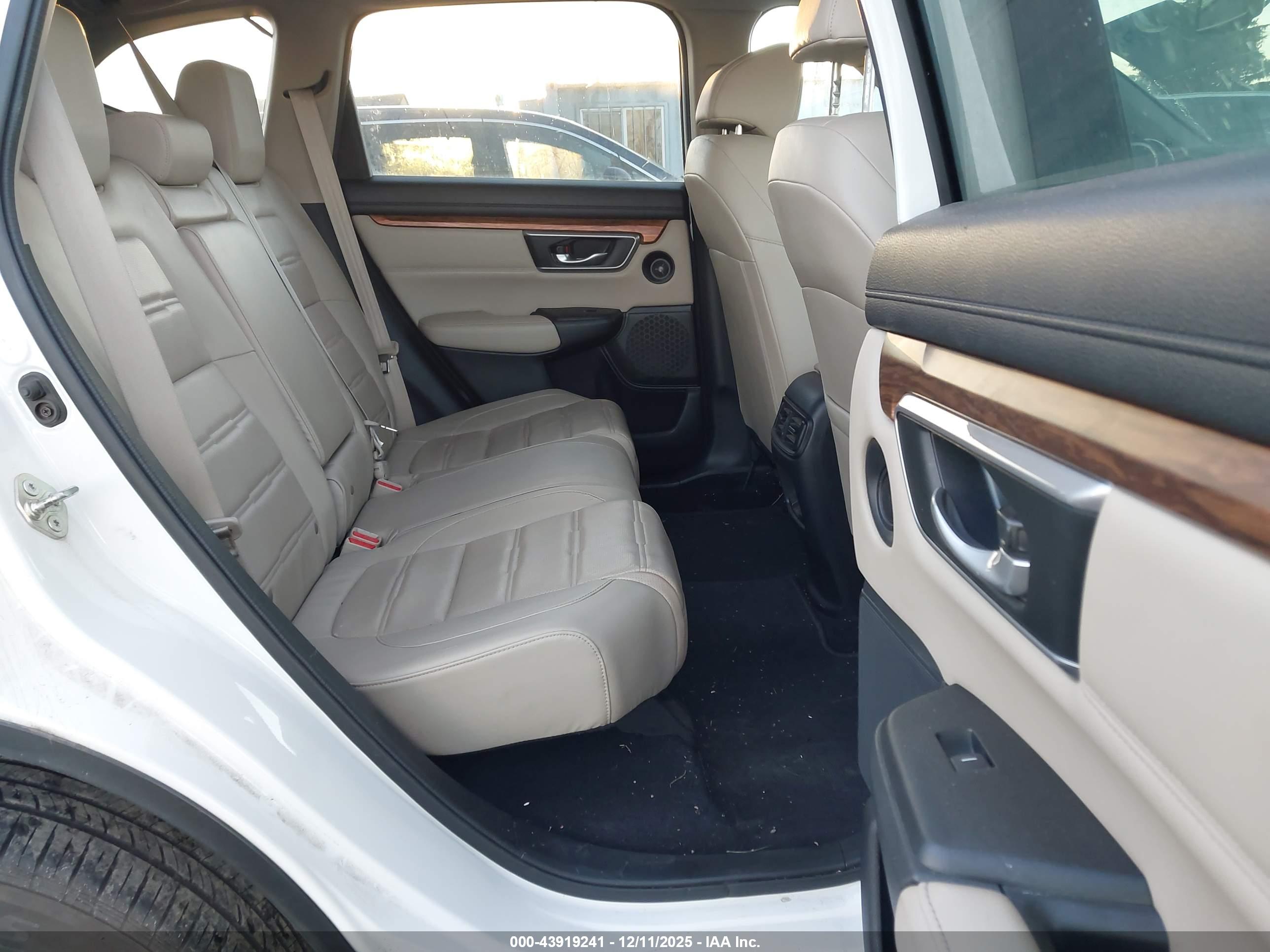 HONDA CR-V image 8