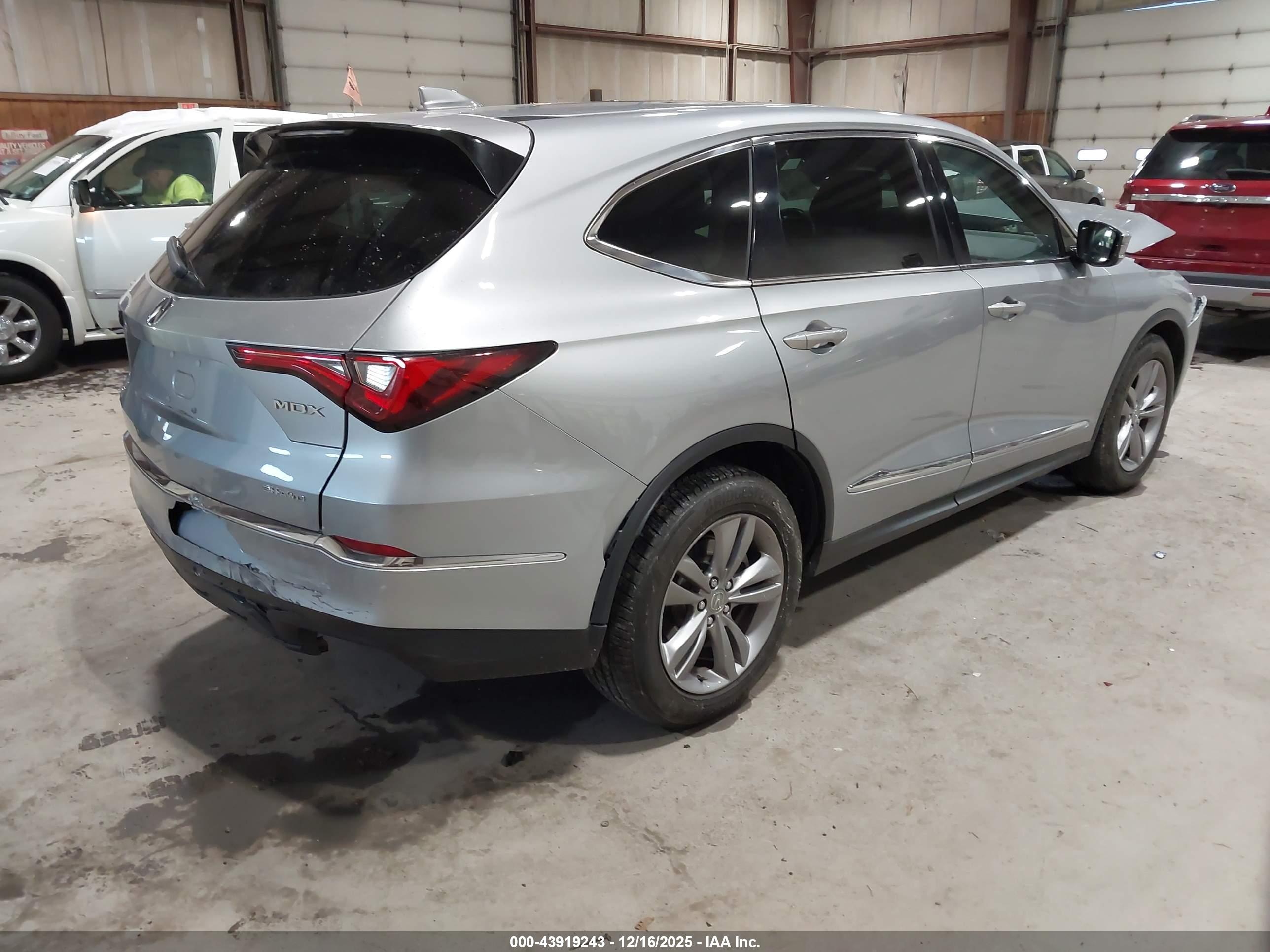 ACURA MDX image 4