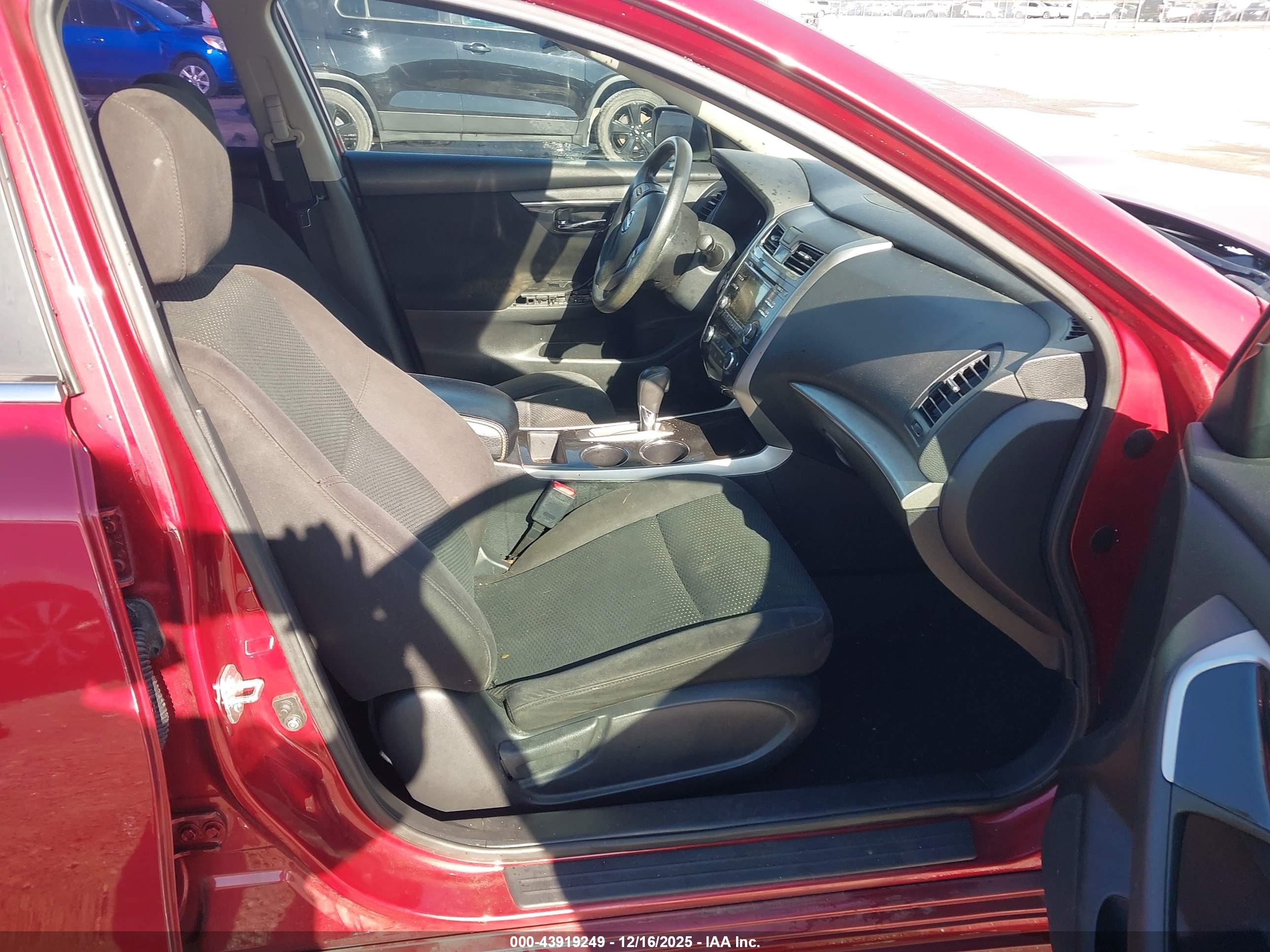 NISSAN ALTIMA image 5