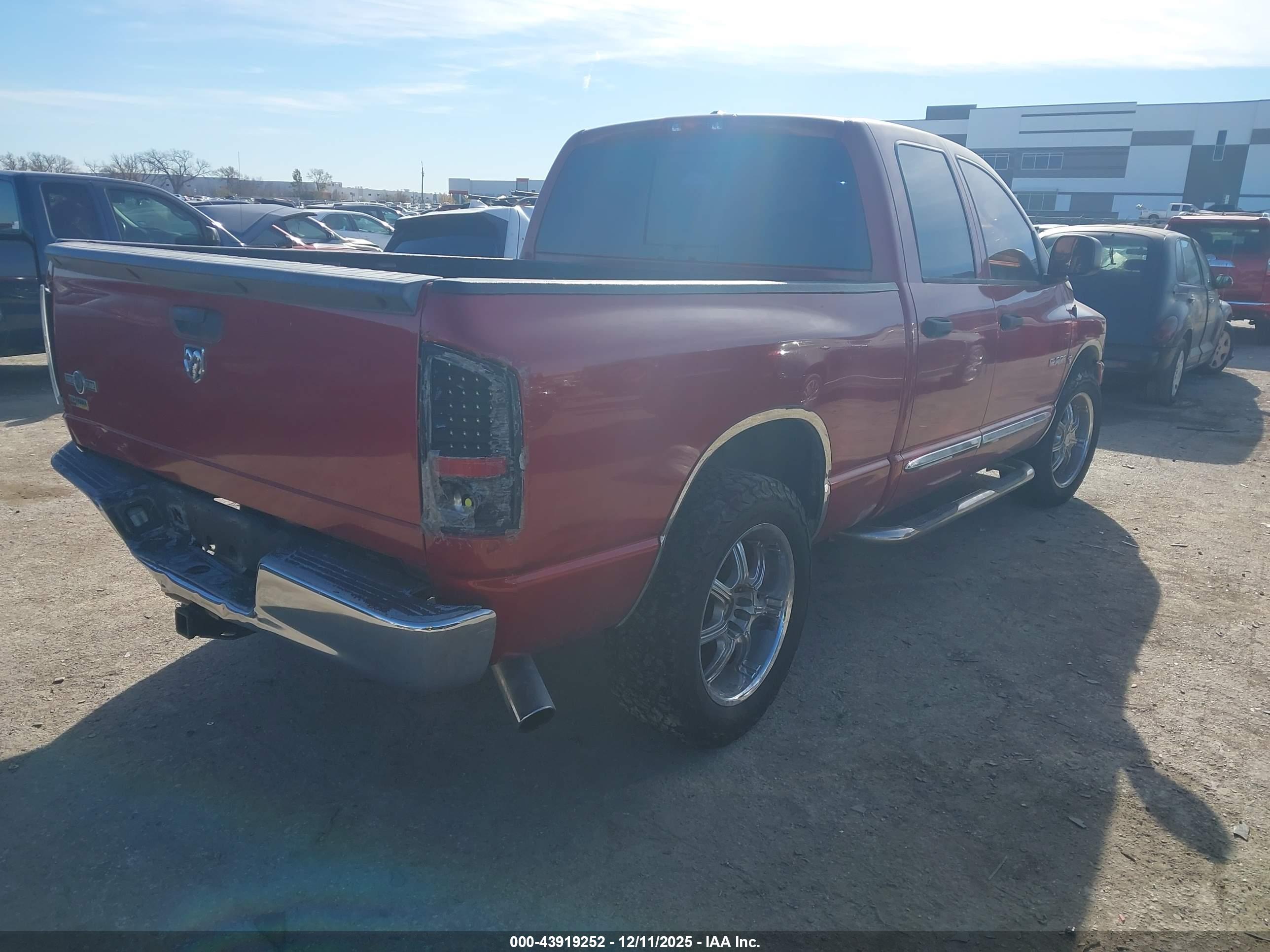 DODGE RAM image 4