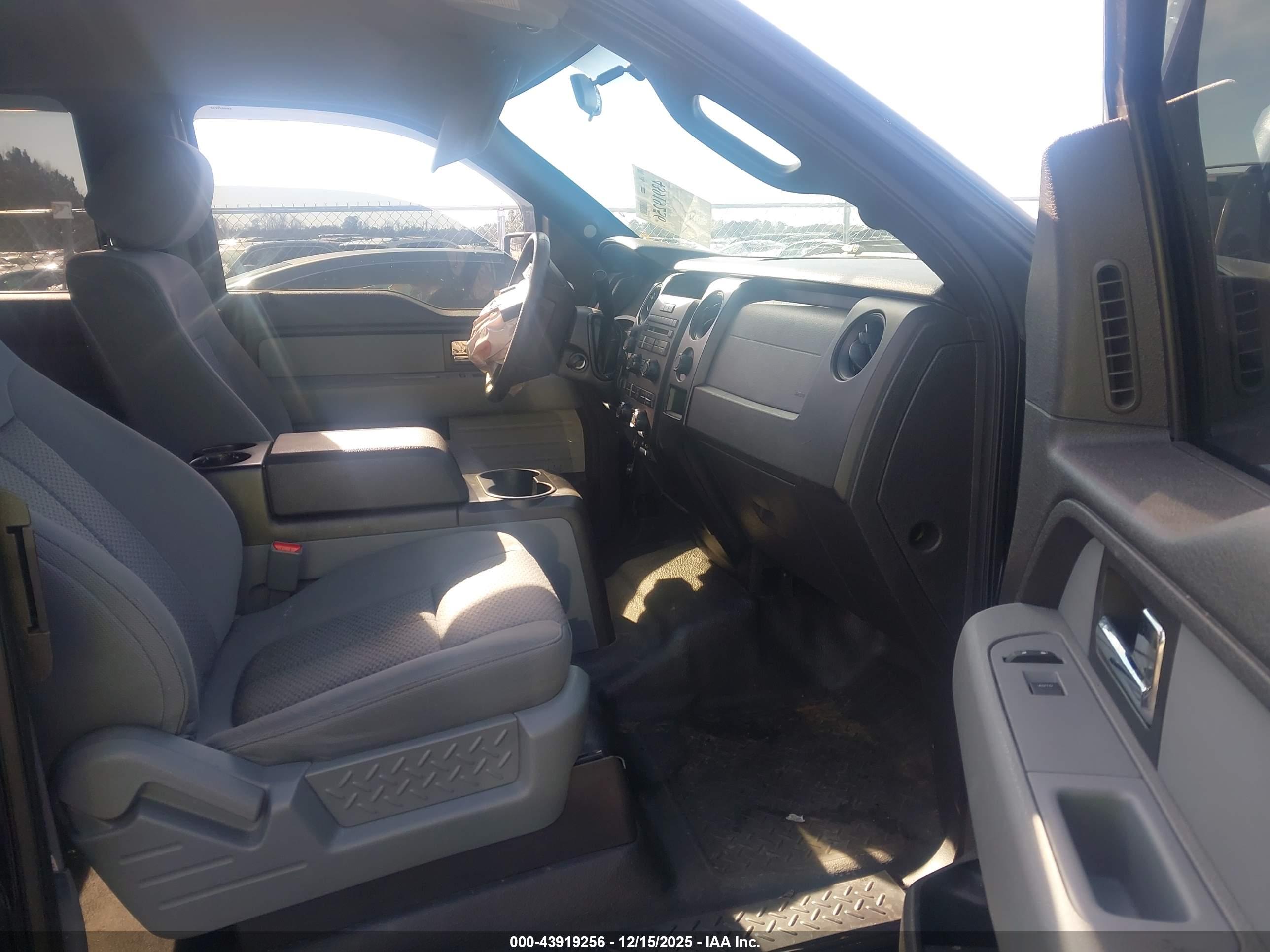 FORD F-150 image 5