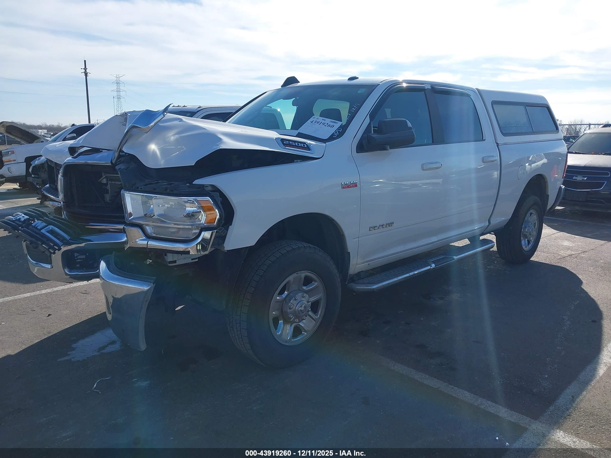 RAM 2500 image 2