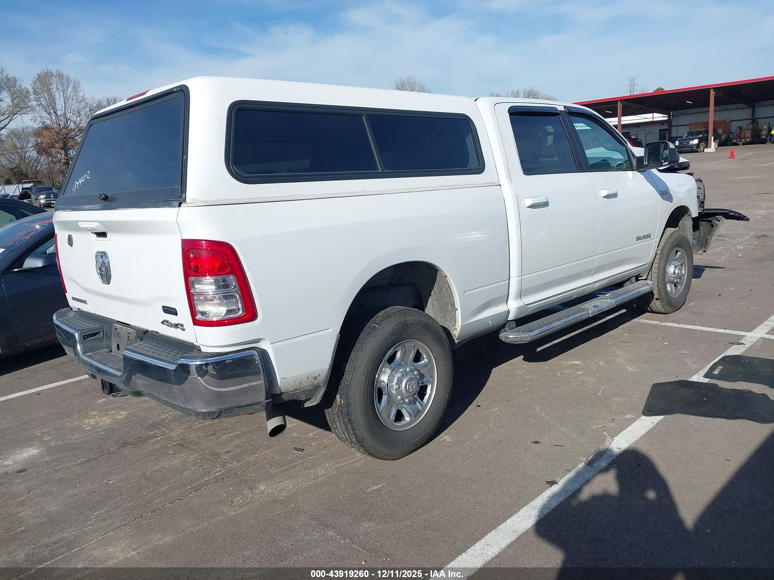 RAM 2500 image 4