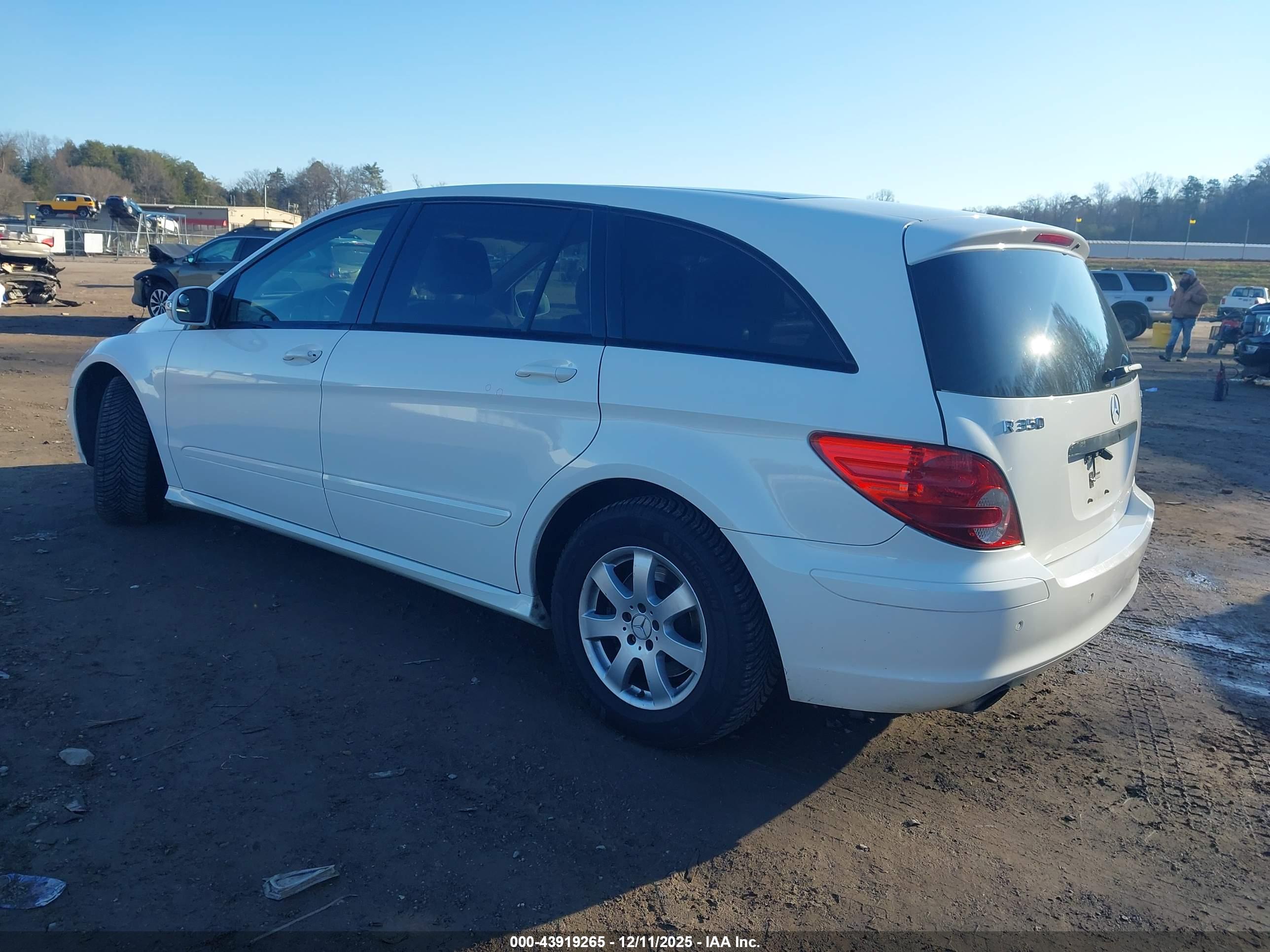 MERCEDES-BENZ R image 3