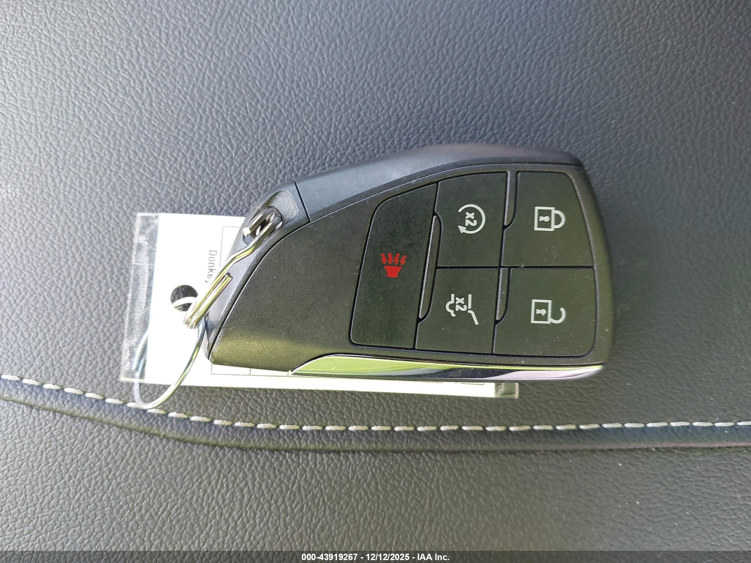 CHEVROLET TRAVERSE image 11