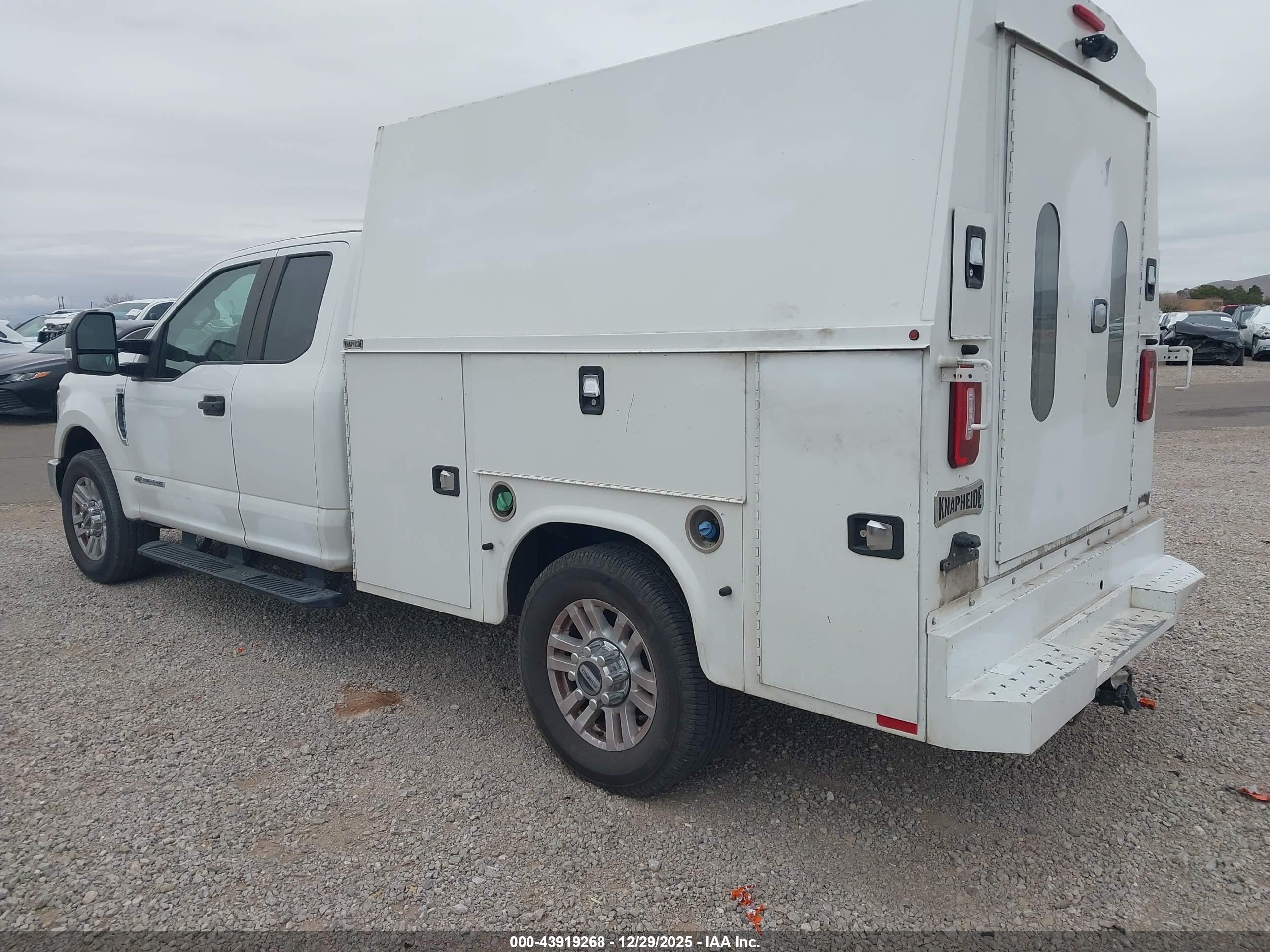 FORD F-350 image 3