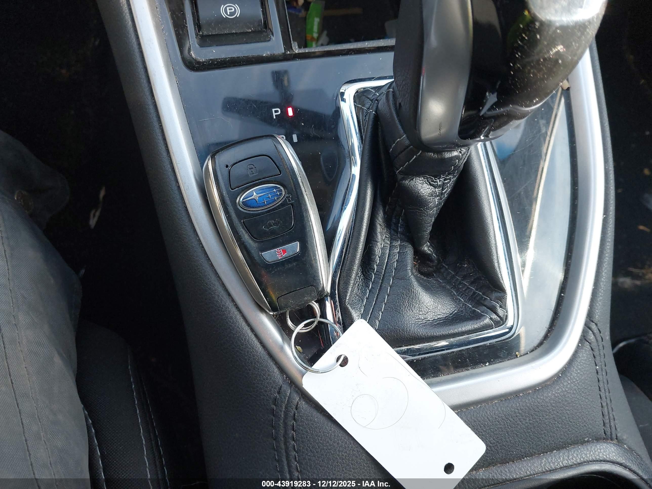 SUBARU OUTBACK image 11