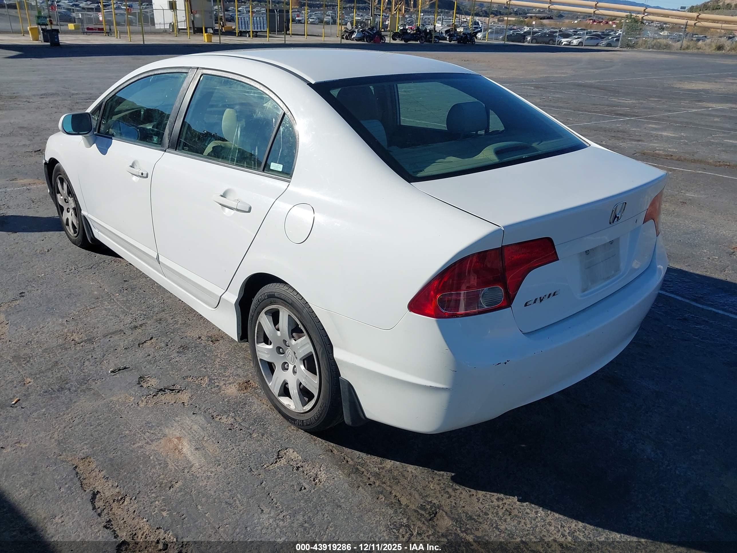 HONDA CIVIC image 3