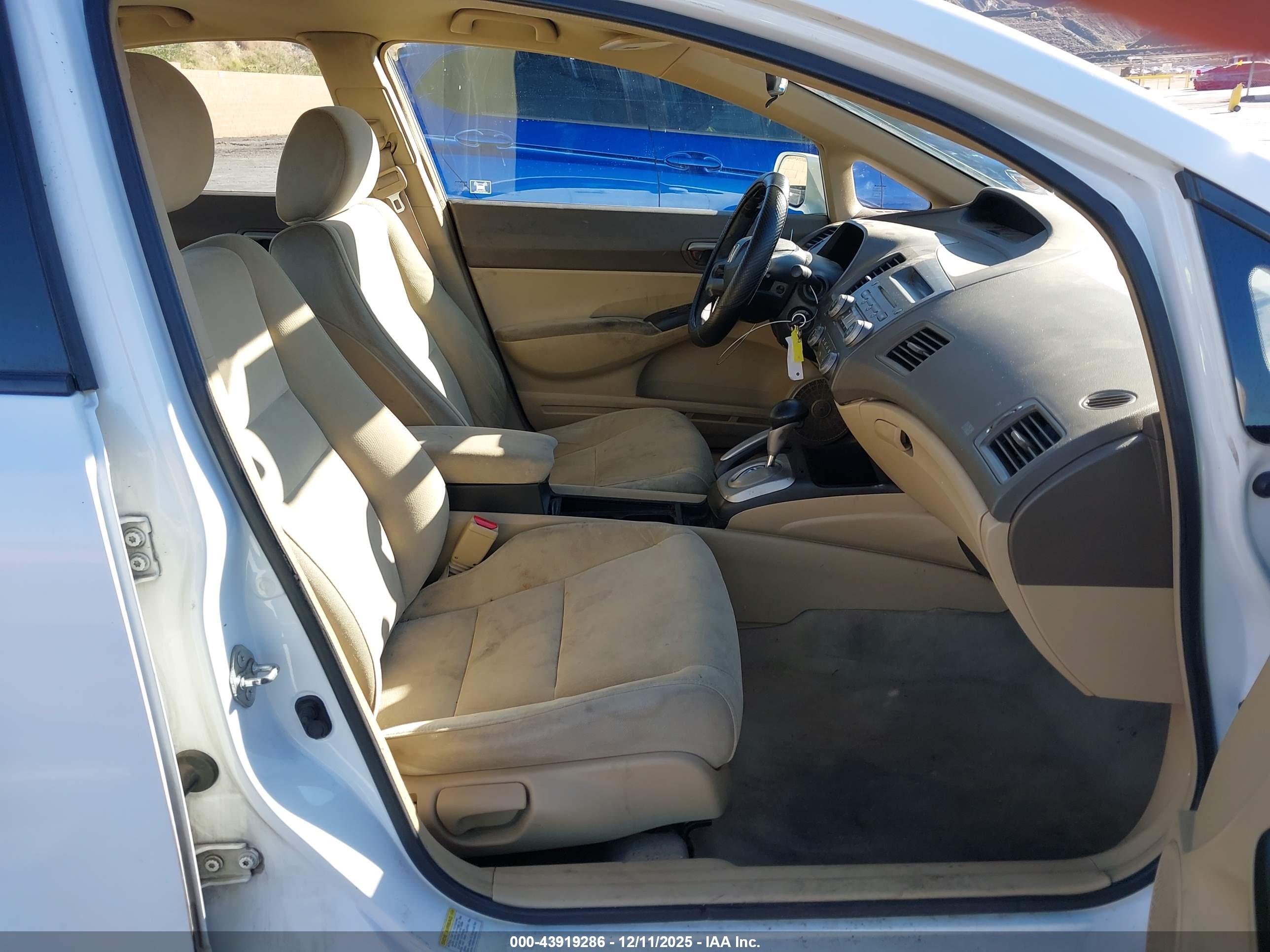 HONDA CIVIC image 5