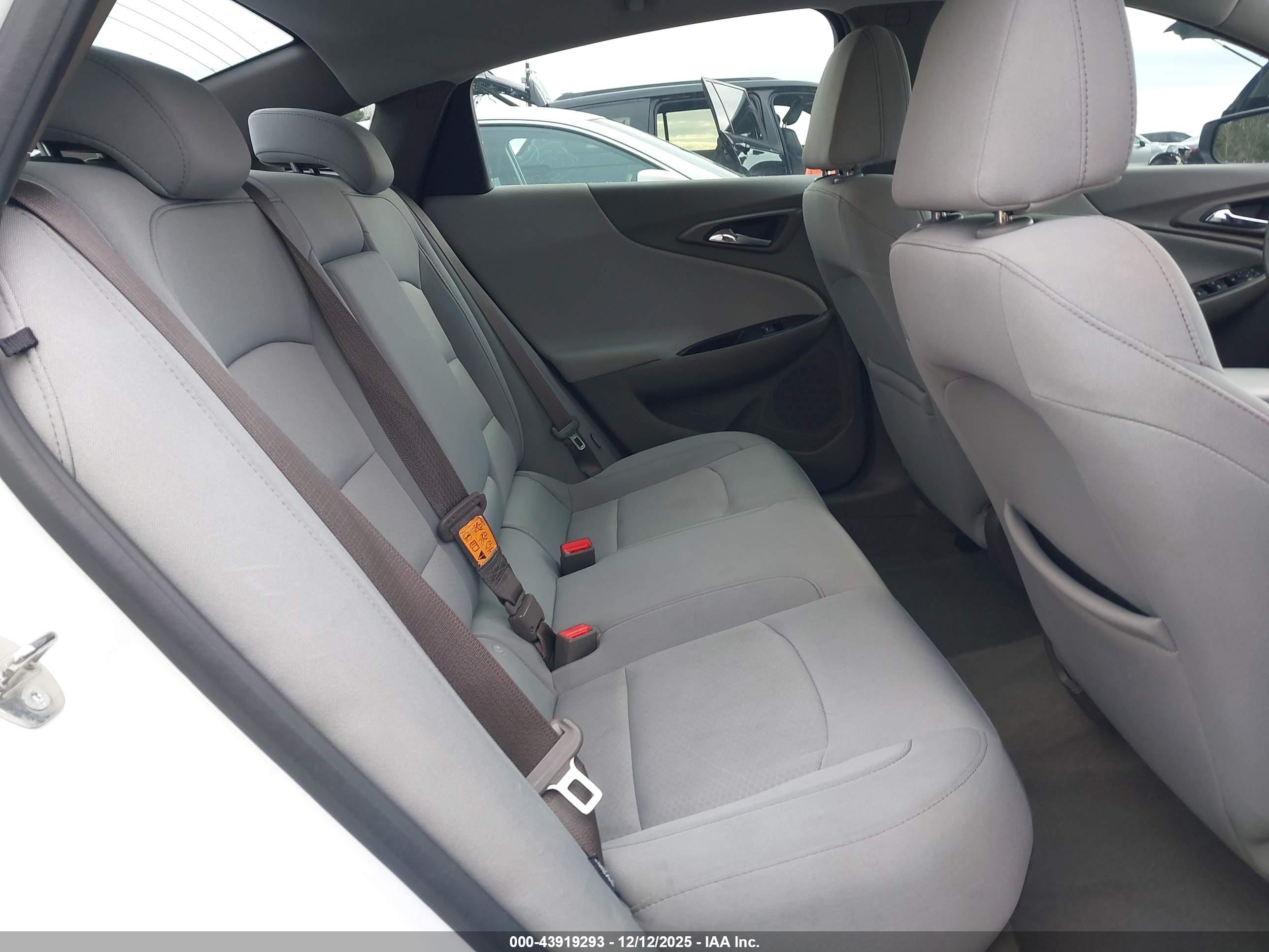 CHEVROLET MALIBU image 8