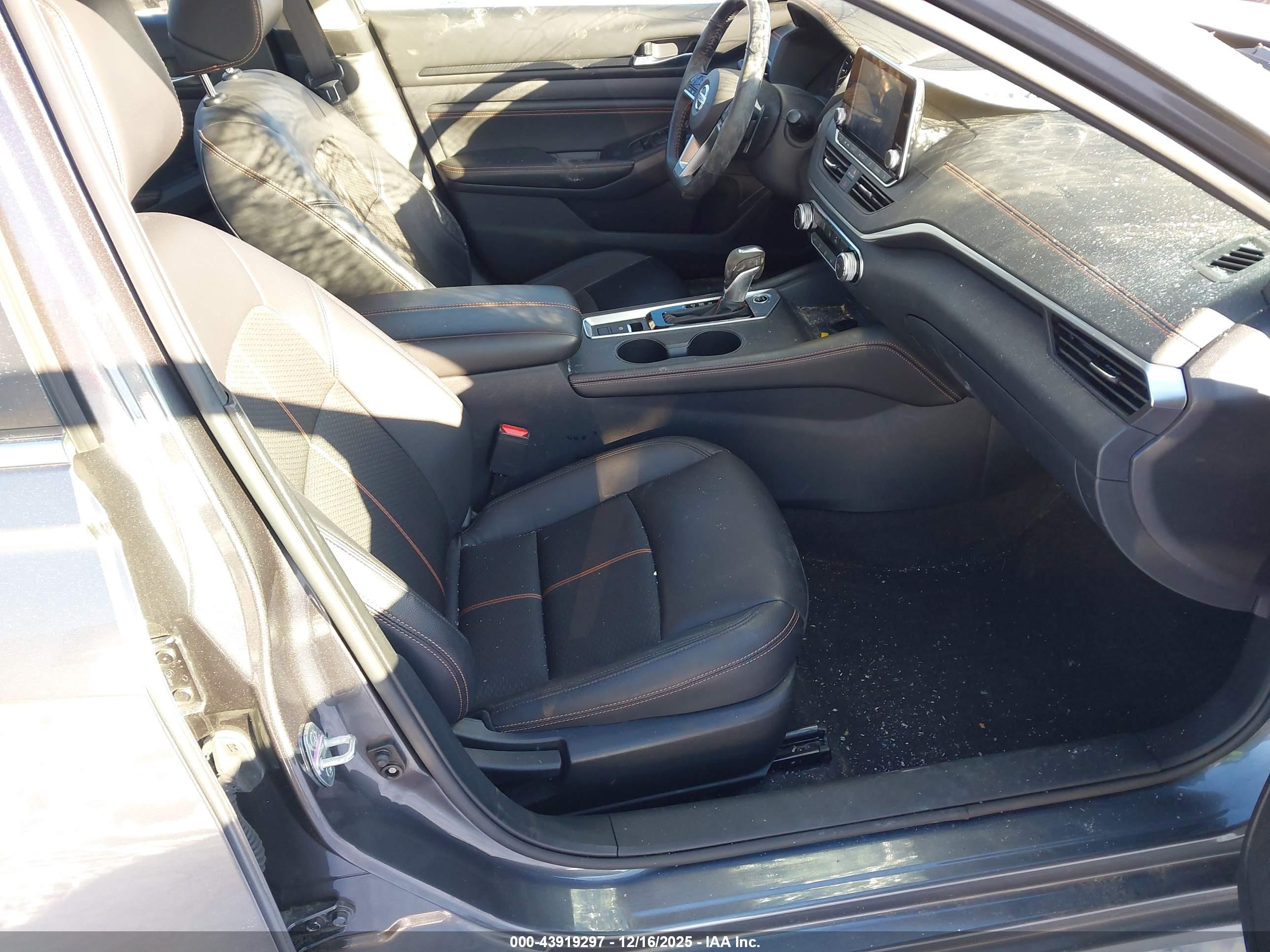 NISSAN ALTIMA image 5