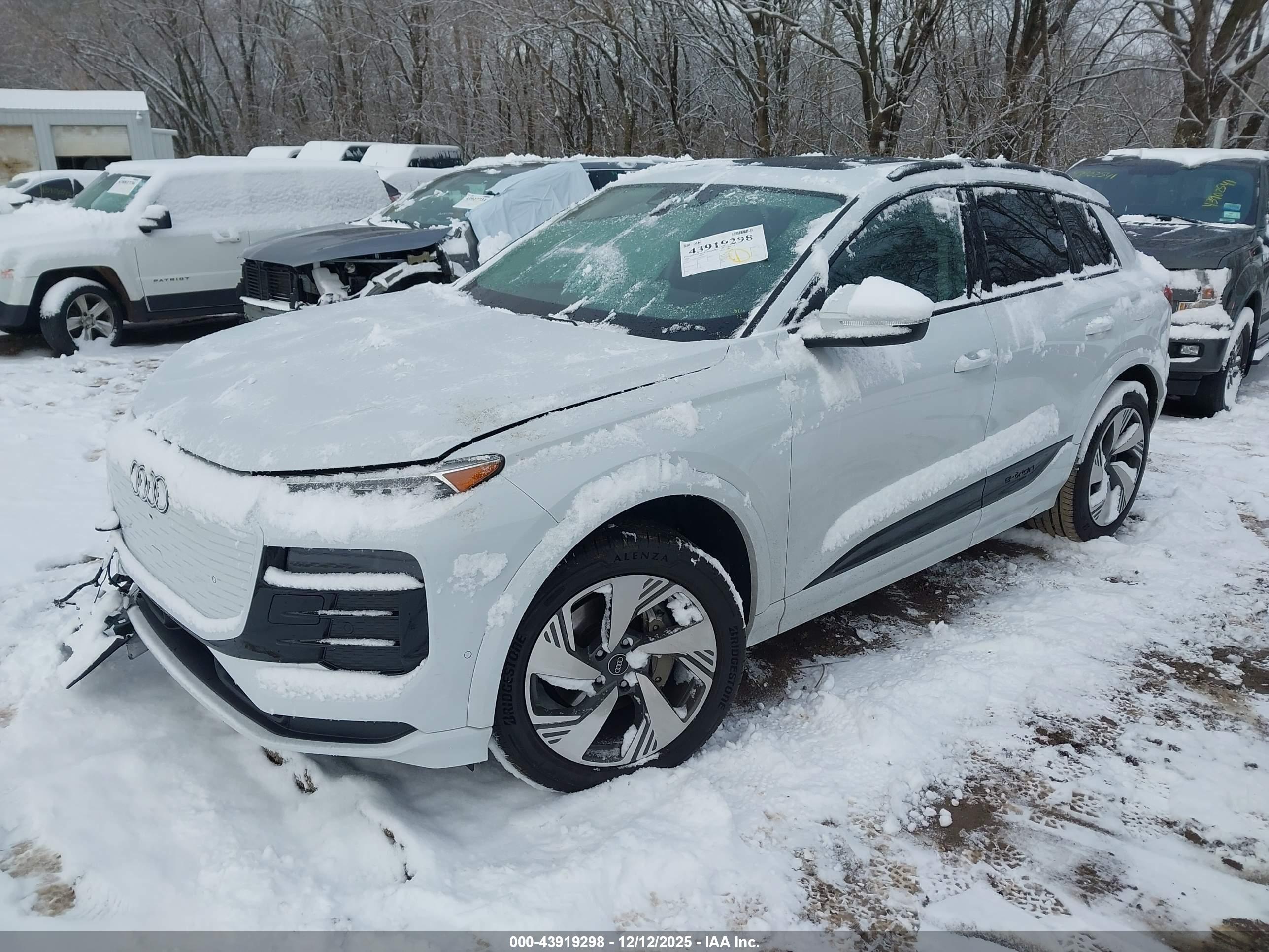 AUDI Q6 image 2