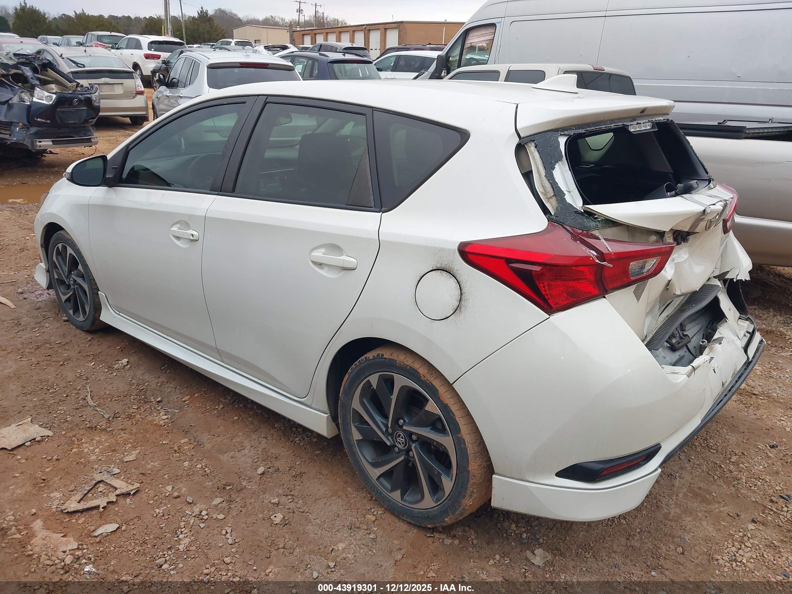 TOYOTA COROLLA image 3
