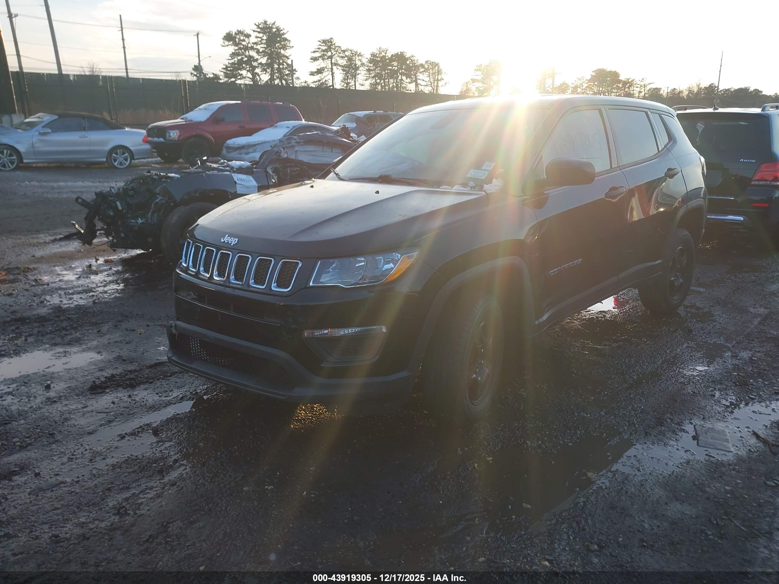 JEEP COMPASS image 2