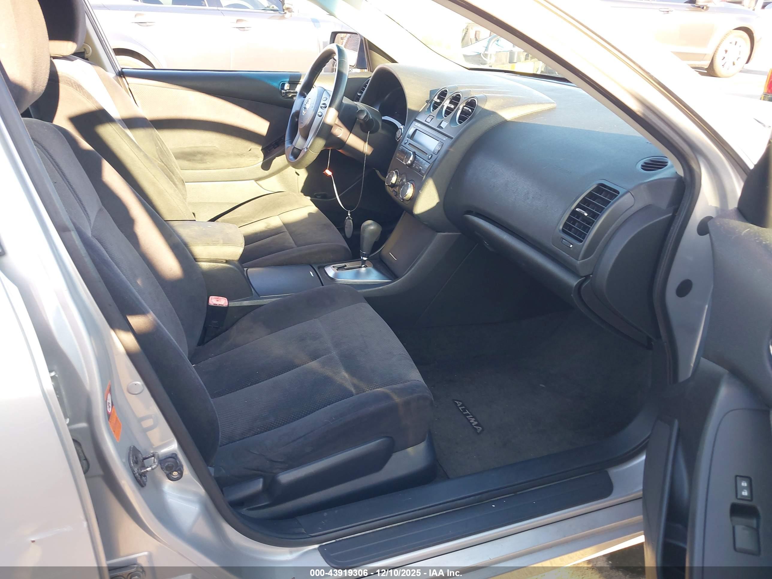 NISSAN ALTIMA image 5