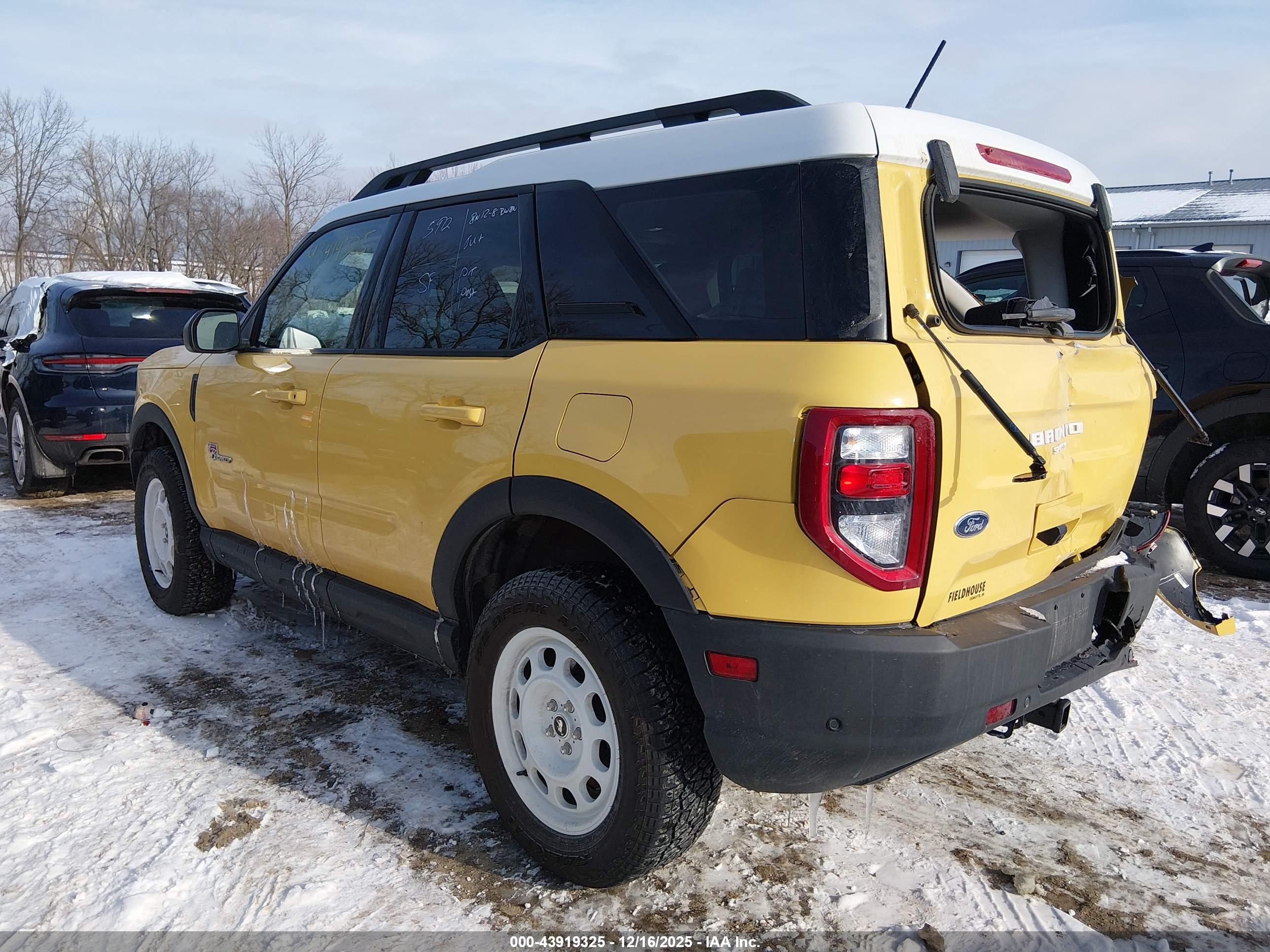 FORD BRONCO image 3
